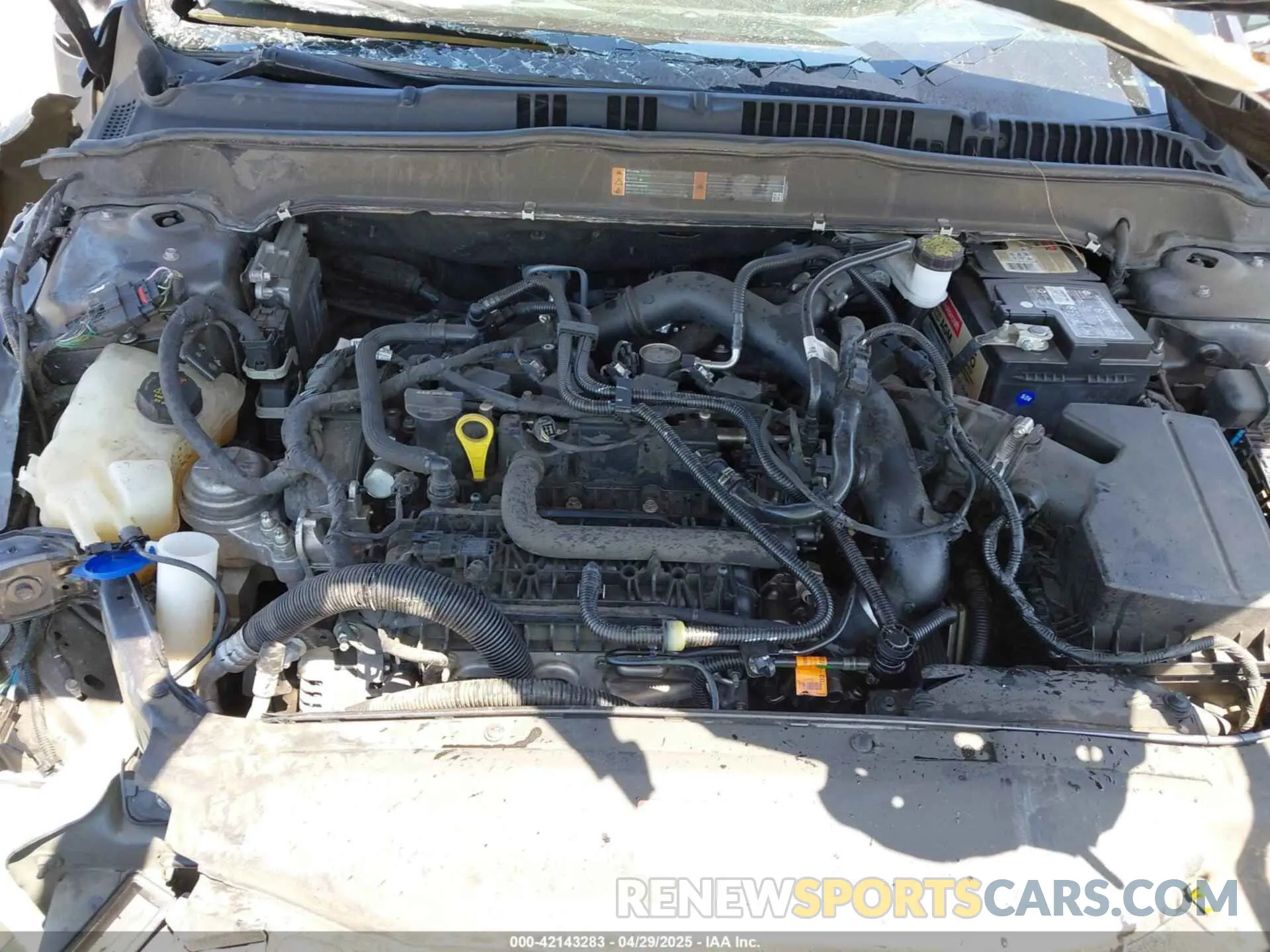 10 Photograph of a damaged car 3FA6P0HD5LR128564 FORD FUSION 2020