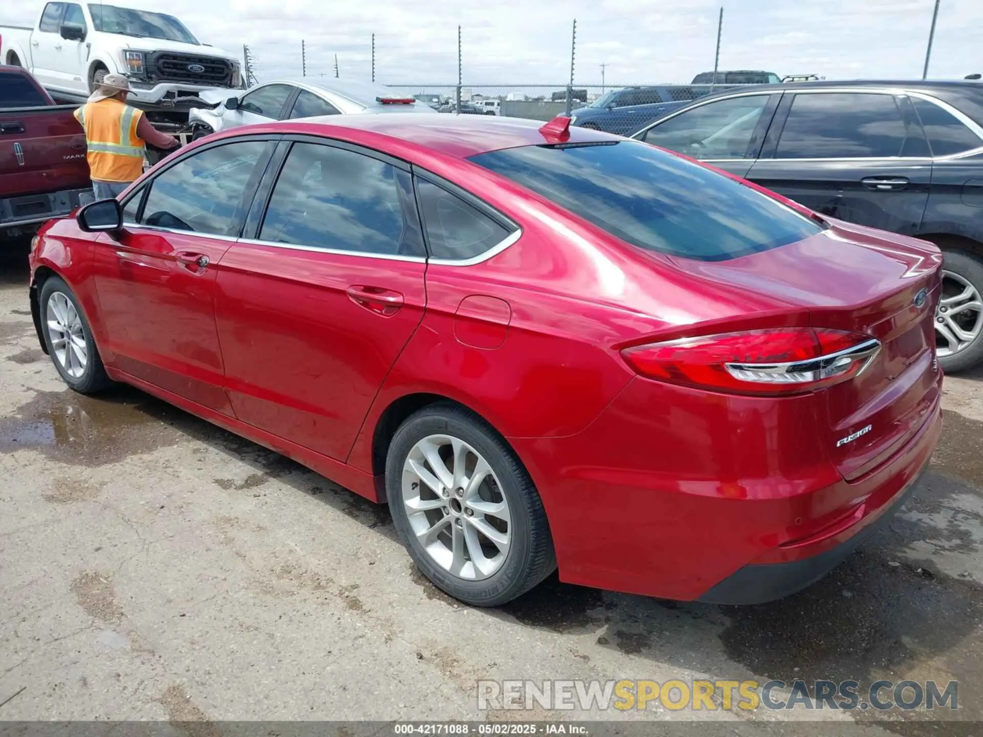 3 Photograph of a damaged car 3FA6P0HD5LR147857 FORD FUSION 2020