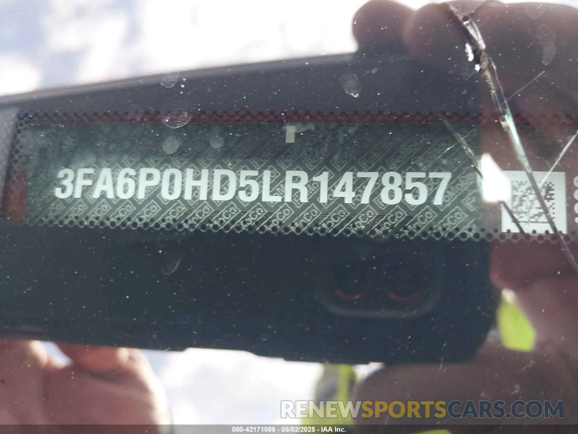 9 Photograph of a damaged car 3FA6P0HD5LR147857 FORD FUSION 2020