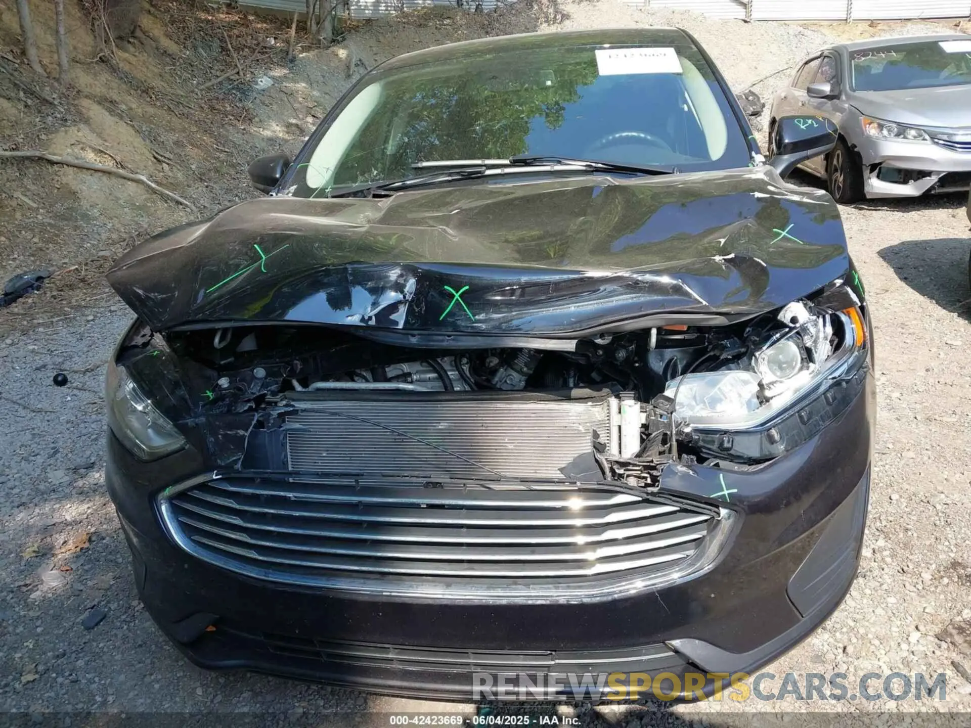 12 Photograph of a damaged car 3FA6P0HD5LR167543 FORD FUSION 2020