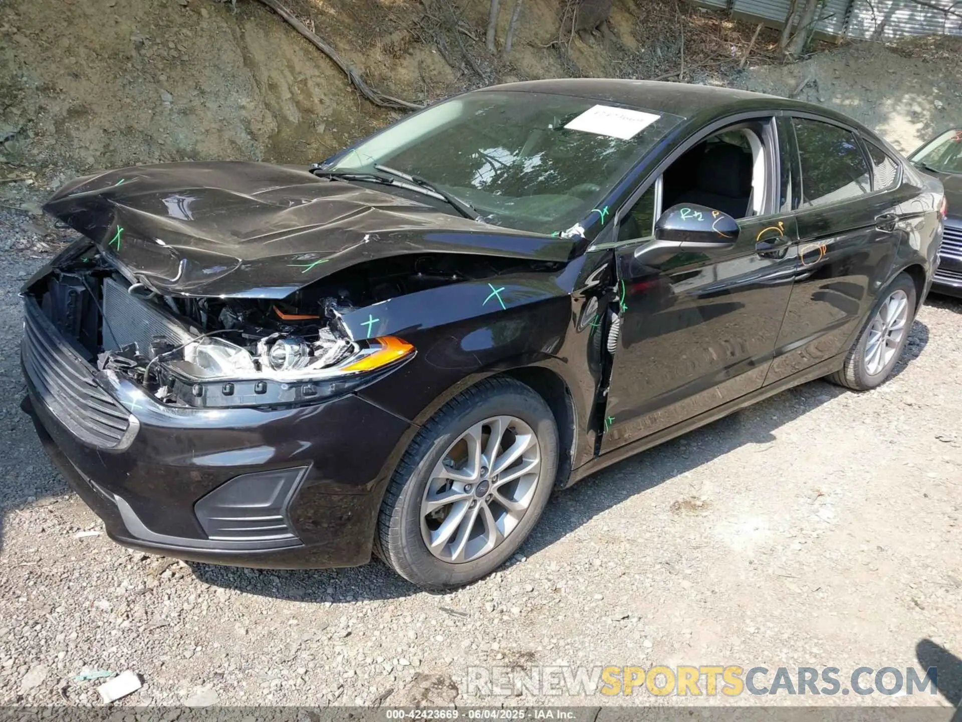 2 Photograph of a damaged car 3FA6P0HD5LR167543 FORD FUSION 2020