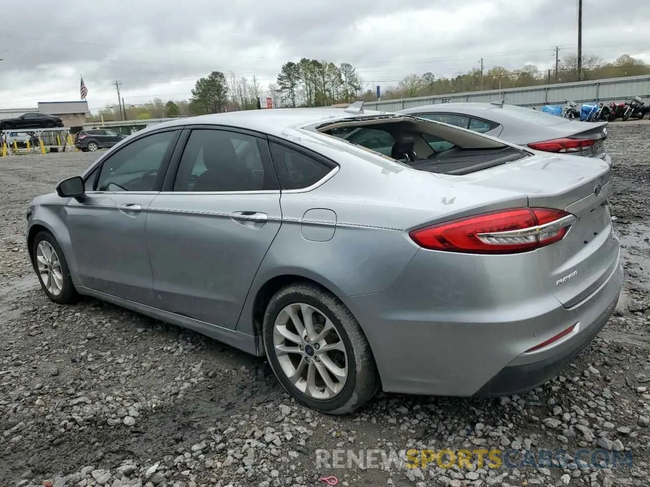 2 Photograph of a damaged car 3FA6P0HD5LR172516 FORD FUSION 2020