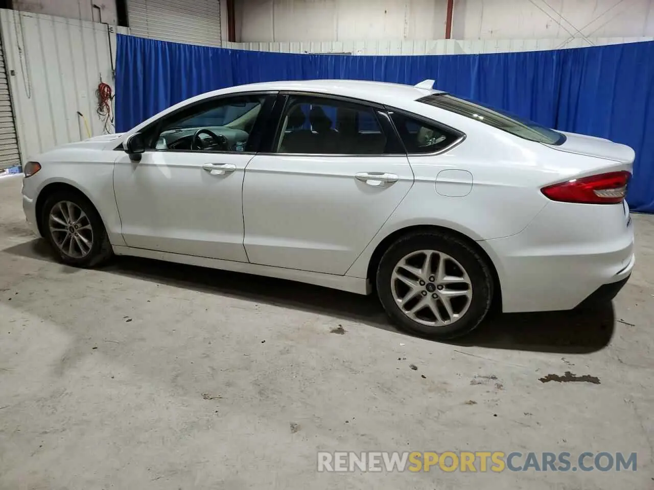 2 Photograph of a damaged car 3FA6P0HD5LR184245 FORD FUSION 2020