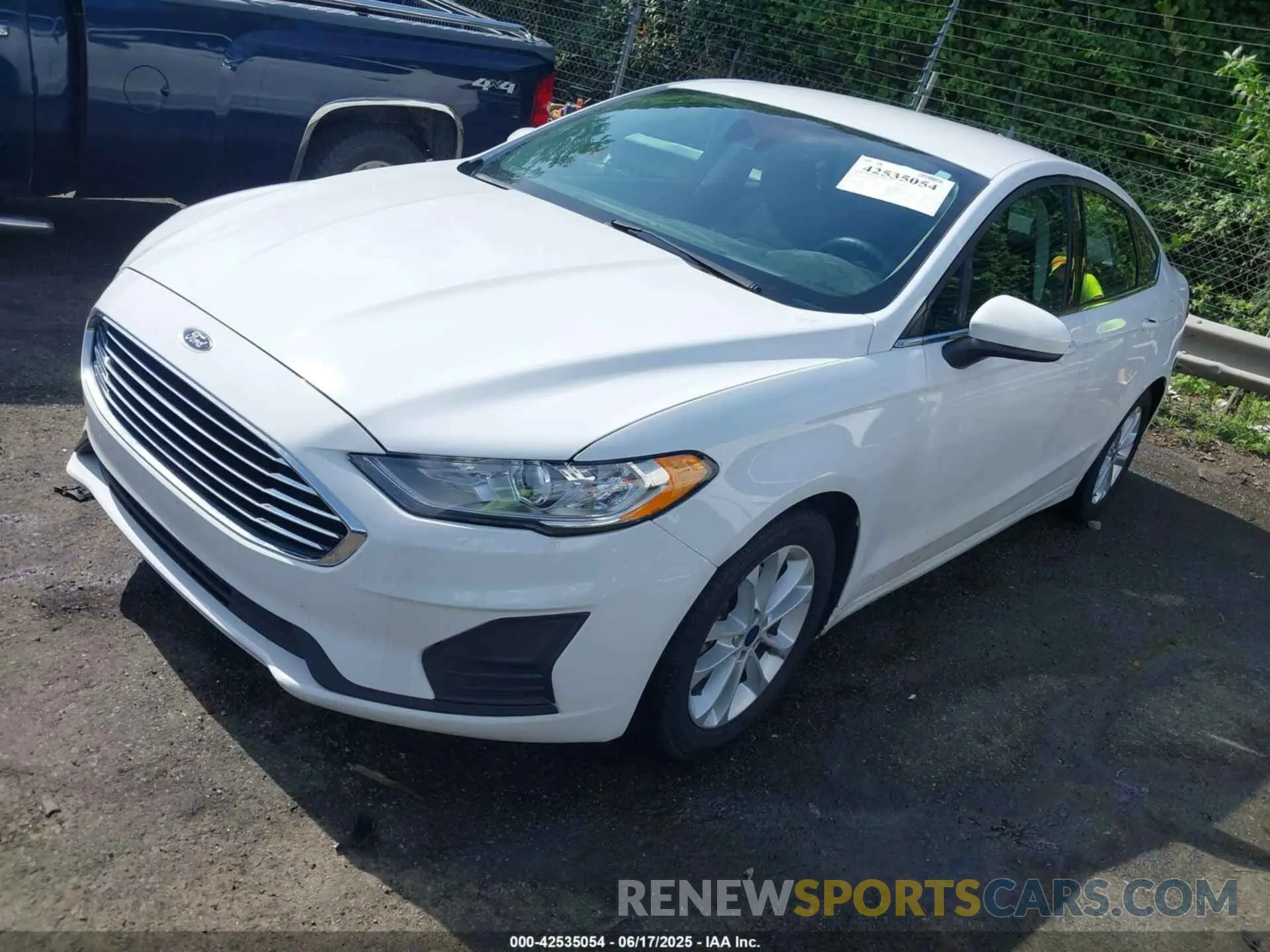 2 Photograph of a damaged car 3FA6P0HD5LR197416 FORD FUSION 2020