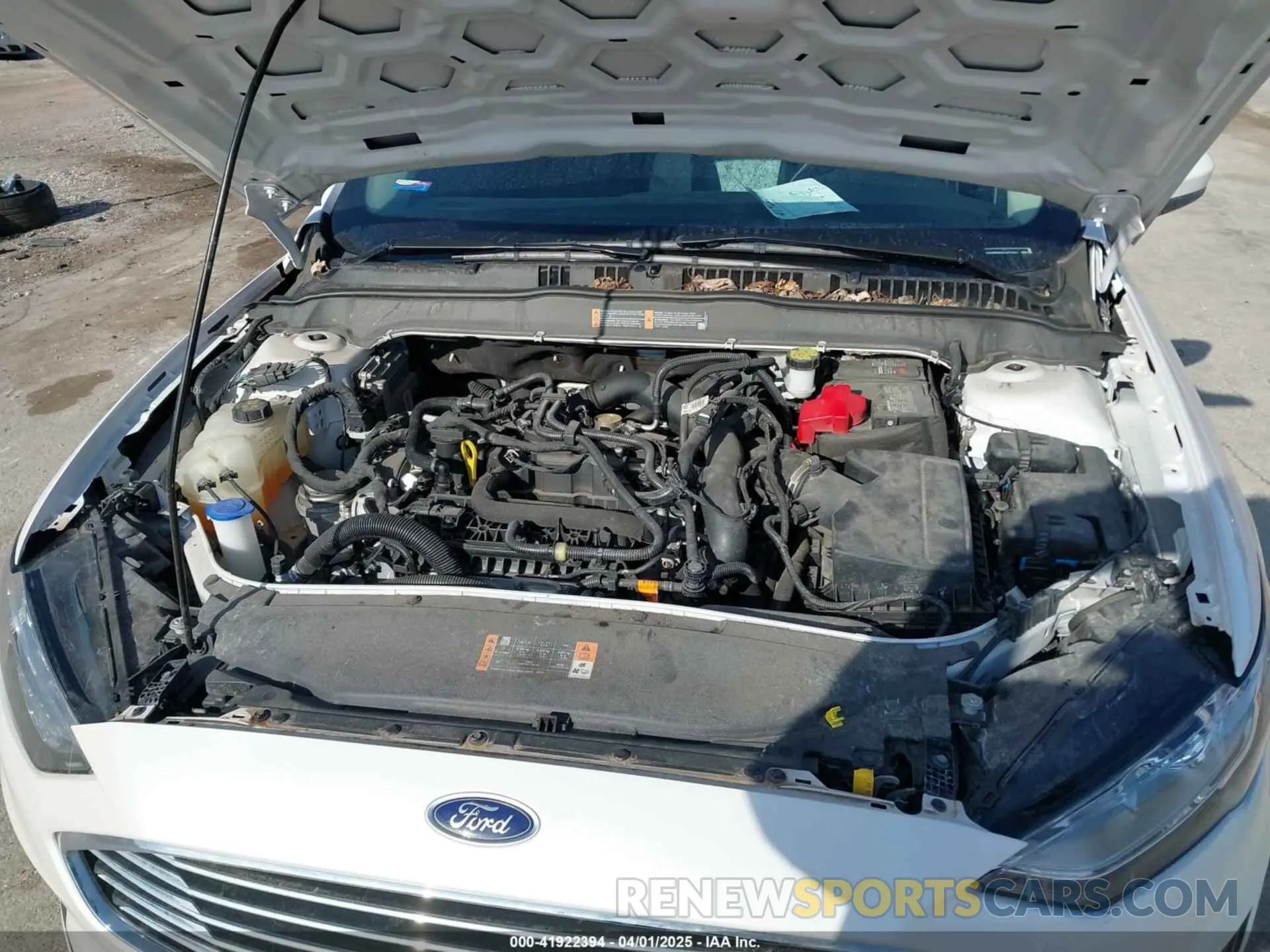 10 Photograph of a damaged car 3FA6P0HD5LR217941 FORD FUSION 2020