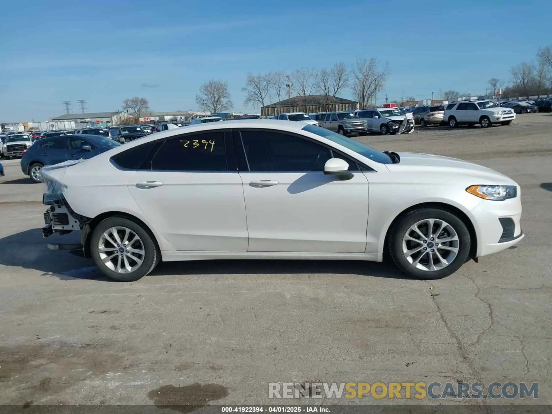 14 Photograph of a damaged car 3FA6P0HD5LR217941 FORD FUSION 2020