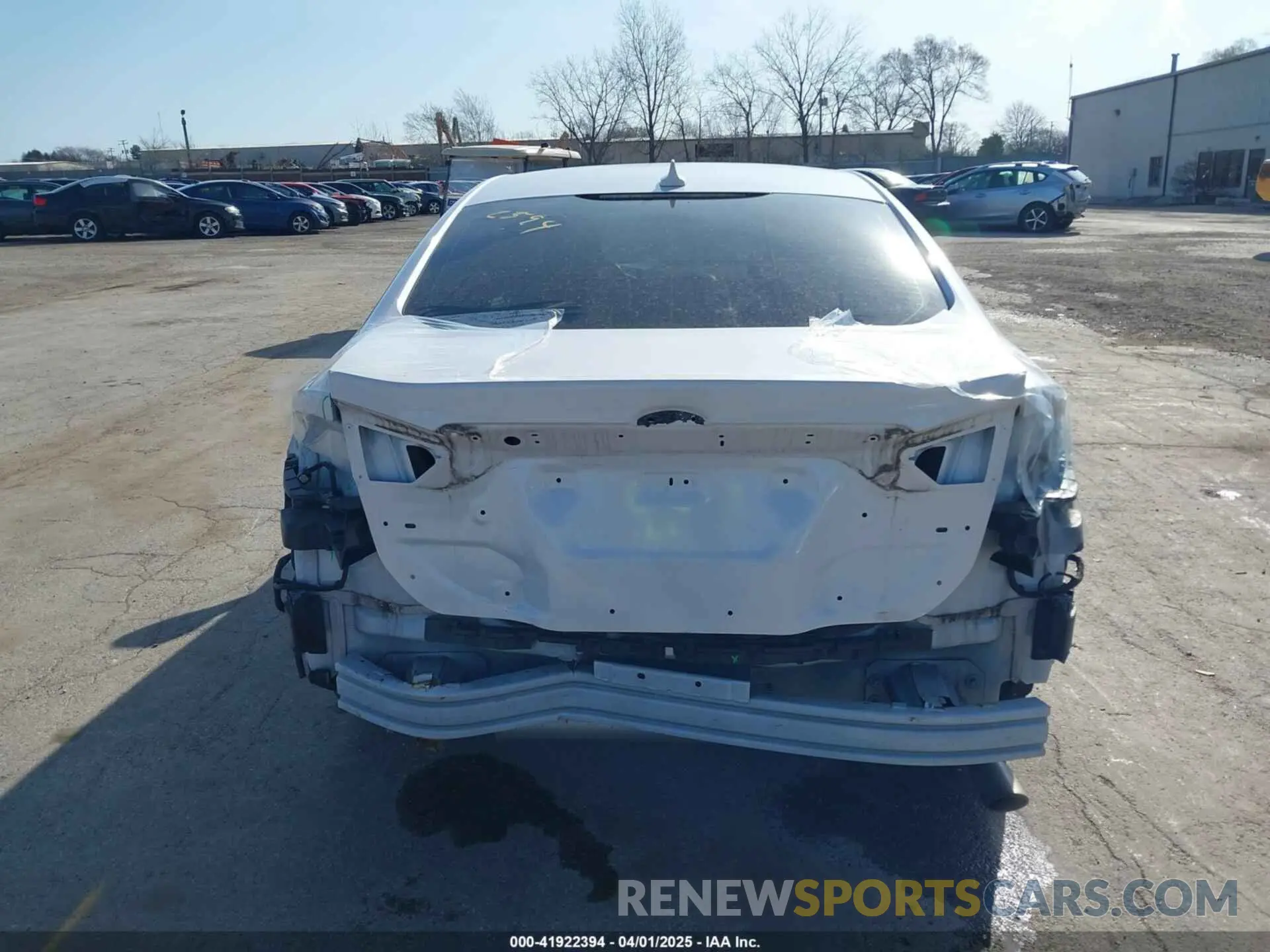 17 Photograph of a damaged car 3FA6P0HD5LR217941 FORD FUSION 2020