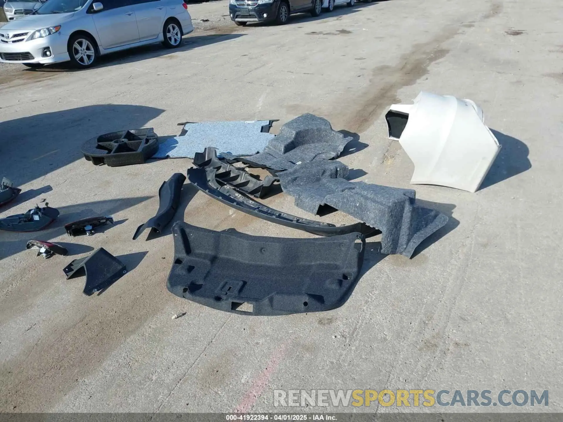 18 Photograph of a damaged car 3FA6P0HD5LR217941 FORD FUSION 2020