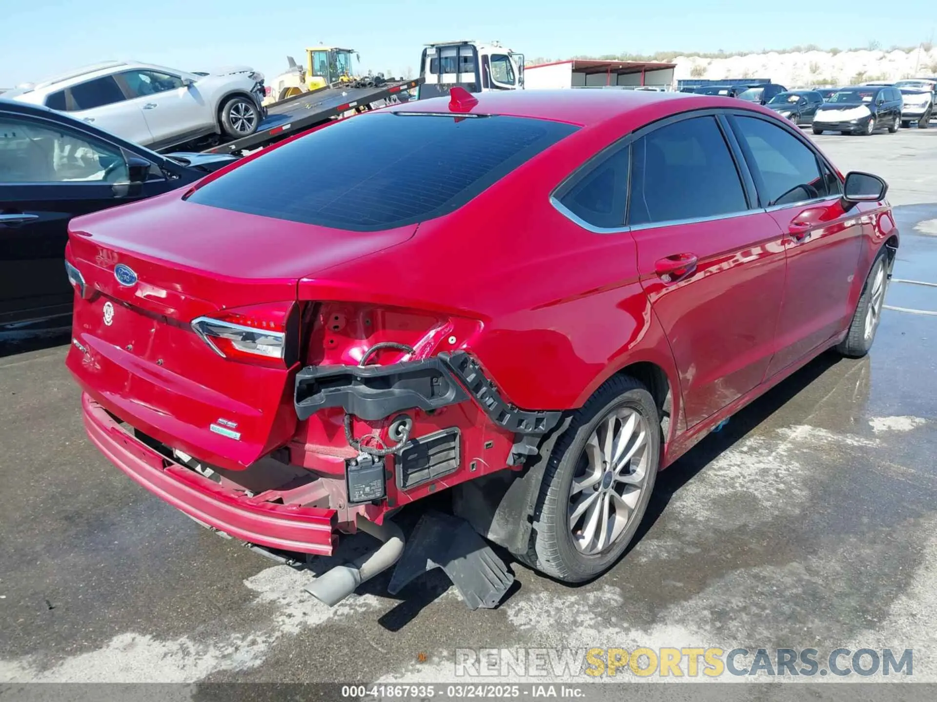 4 Photograph of a damaged car 3FA6P0HD5LR221293 FORD FUSION 2020