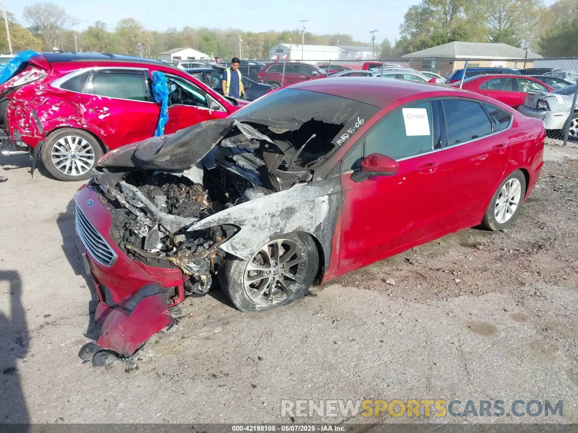2 Photograph of a damaged car 3FA6P0HD5LR229457 FORD FUSION 2020