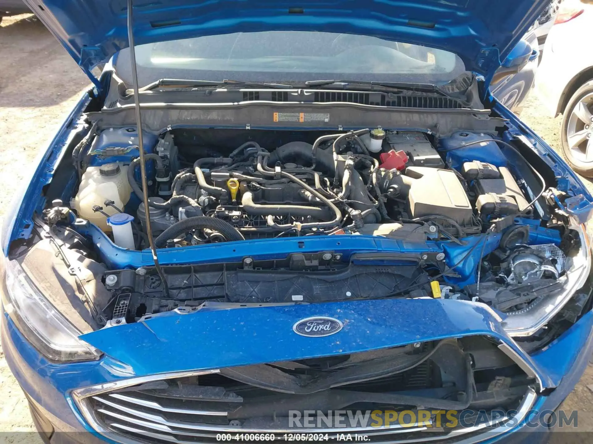 10 Photograph of a damaged car 3FA6P0HD5LR235436 FORD FUSION 2020