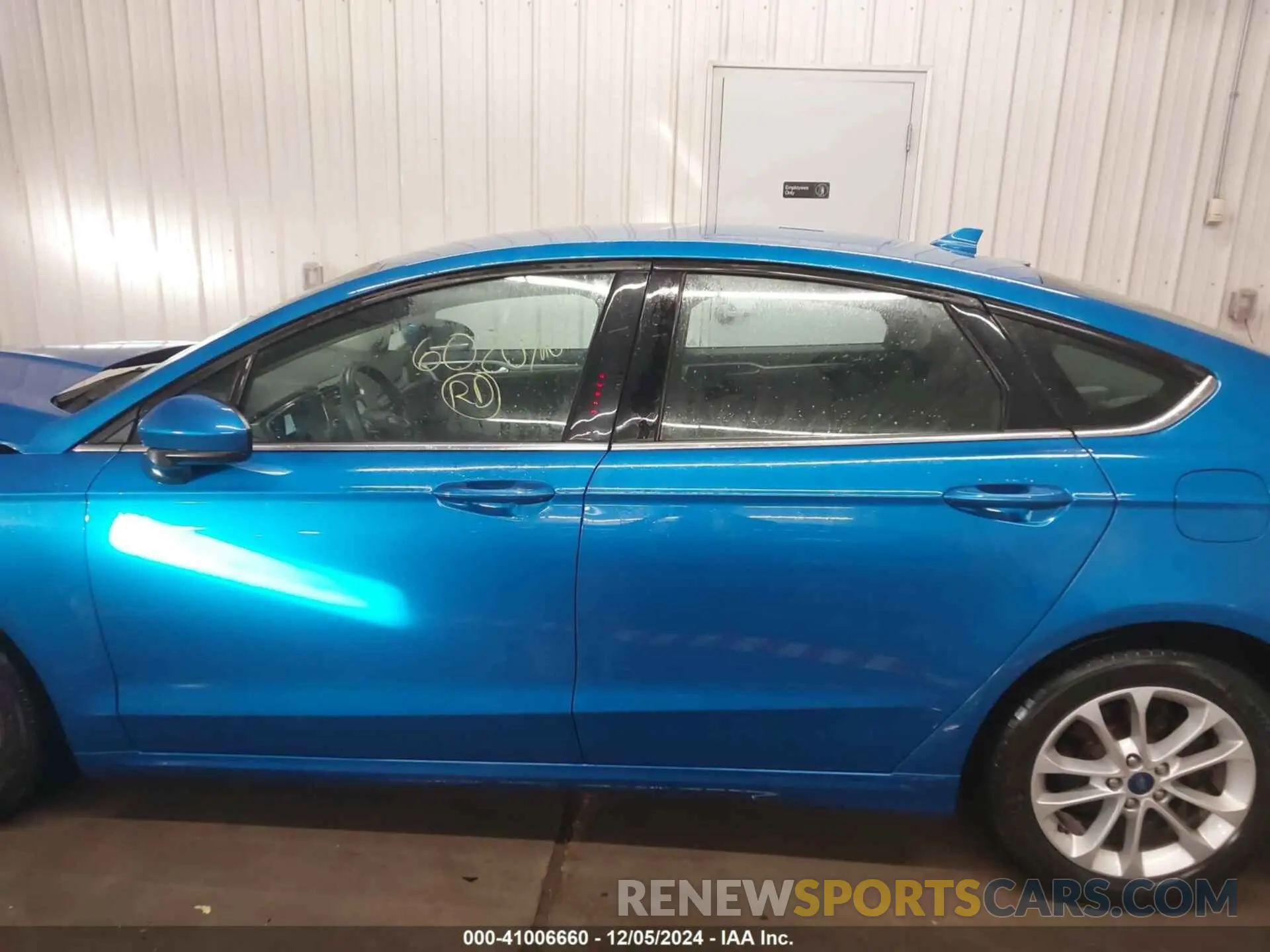 14 Photograph of a damaged car 3FA6P0HD5LR235436 FORD FUSION 2020