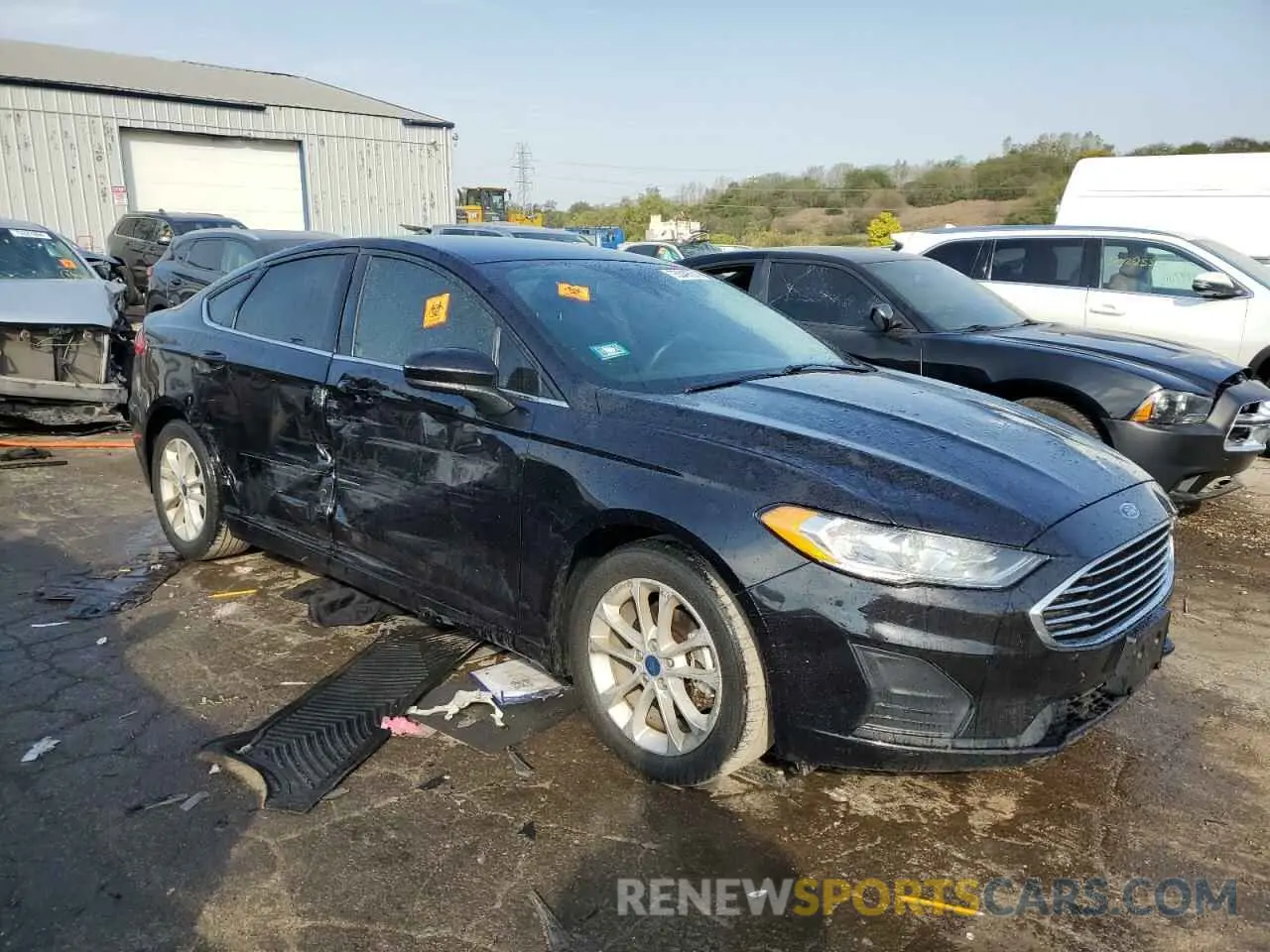 4 Photograph of a damaged car 3FA6P0HD5LR245707 FORD FUSION 2020