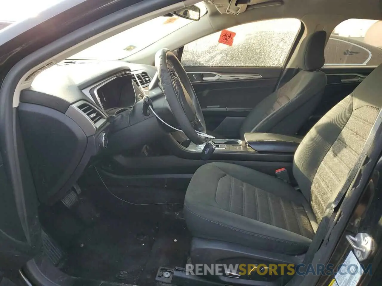 7 Photograph of a damaged car 3FA6P0HD5LR245707 FORD FUSION 2020