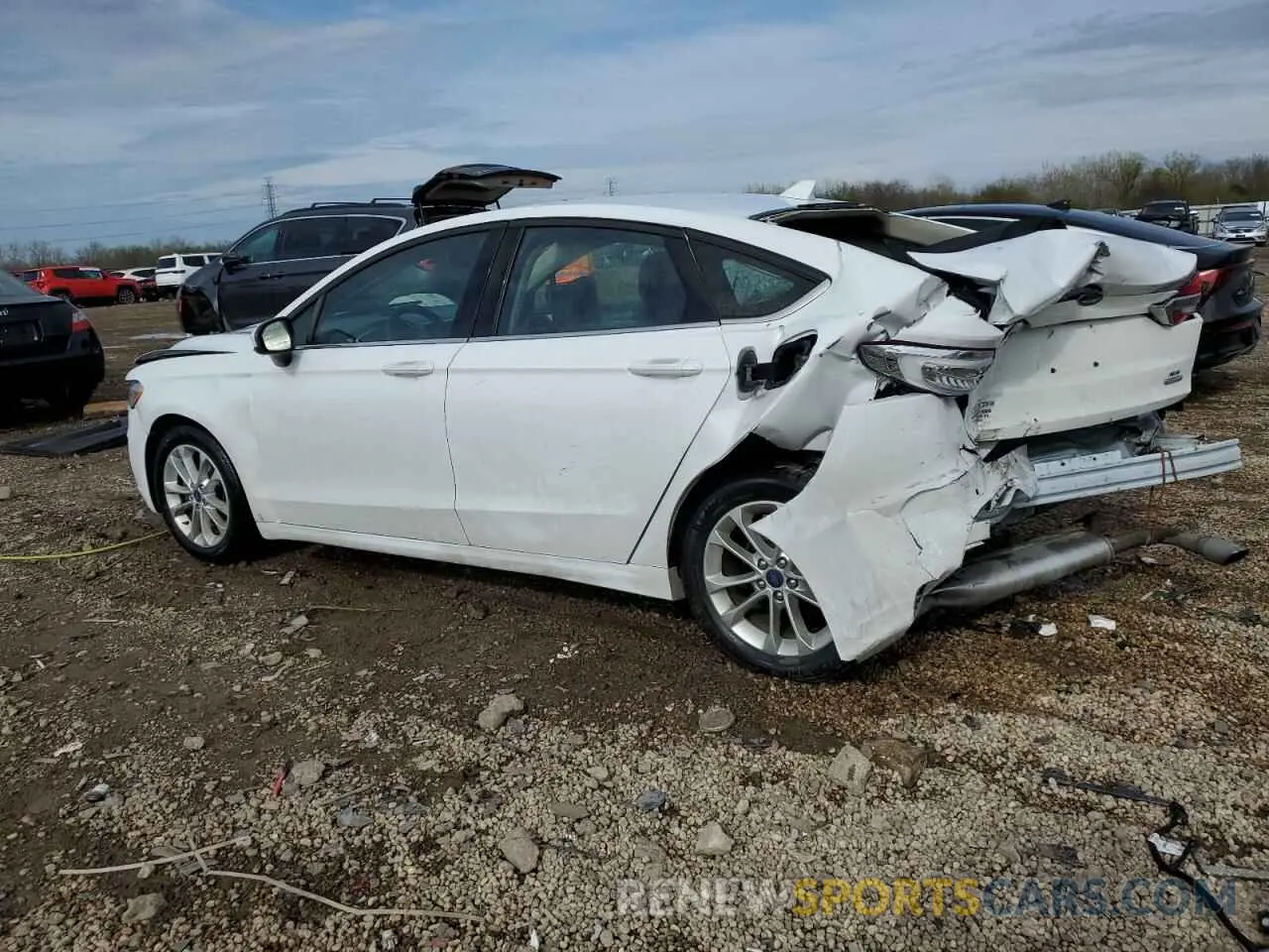 2 Photograph of a damaged car 3FA6P0HD5LR254469 FORD FUSION 2020