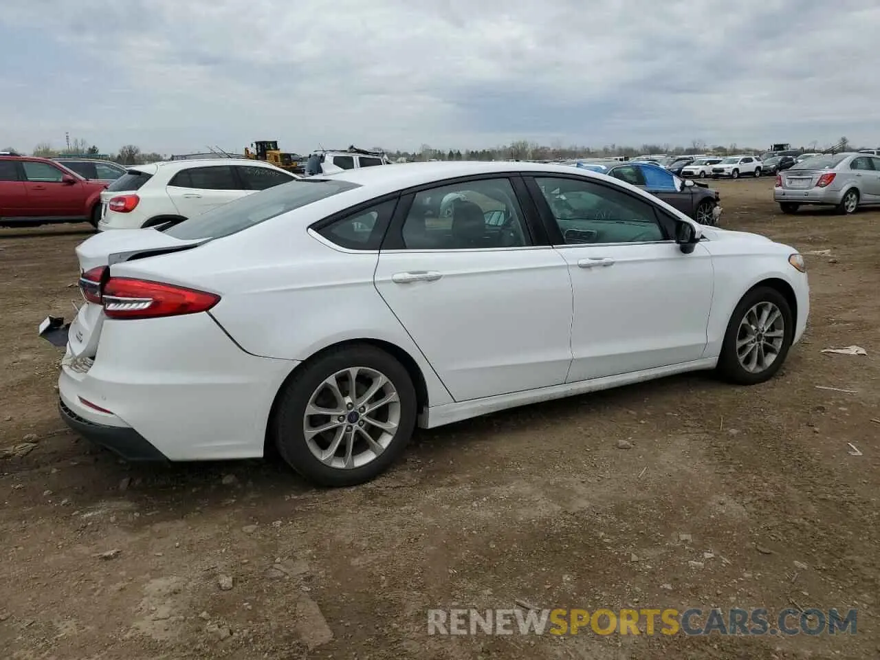 3 Photograph of a damaged car 3FA6P0HD5LR255590 FORD FUSION 2020