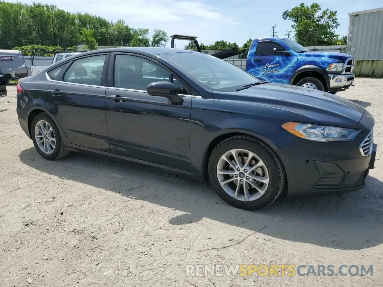 4 Photograph of a damaged car 3FA6P0HD5LR257646 FORD FUSION 2020