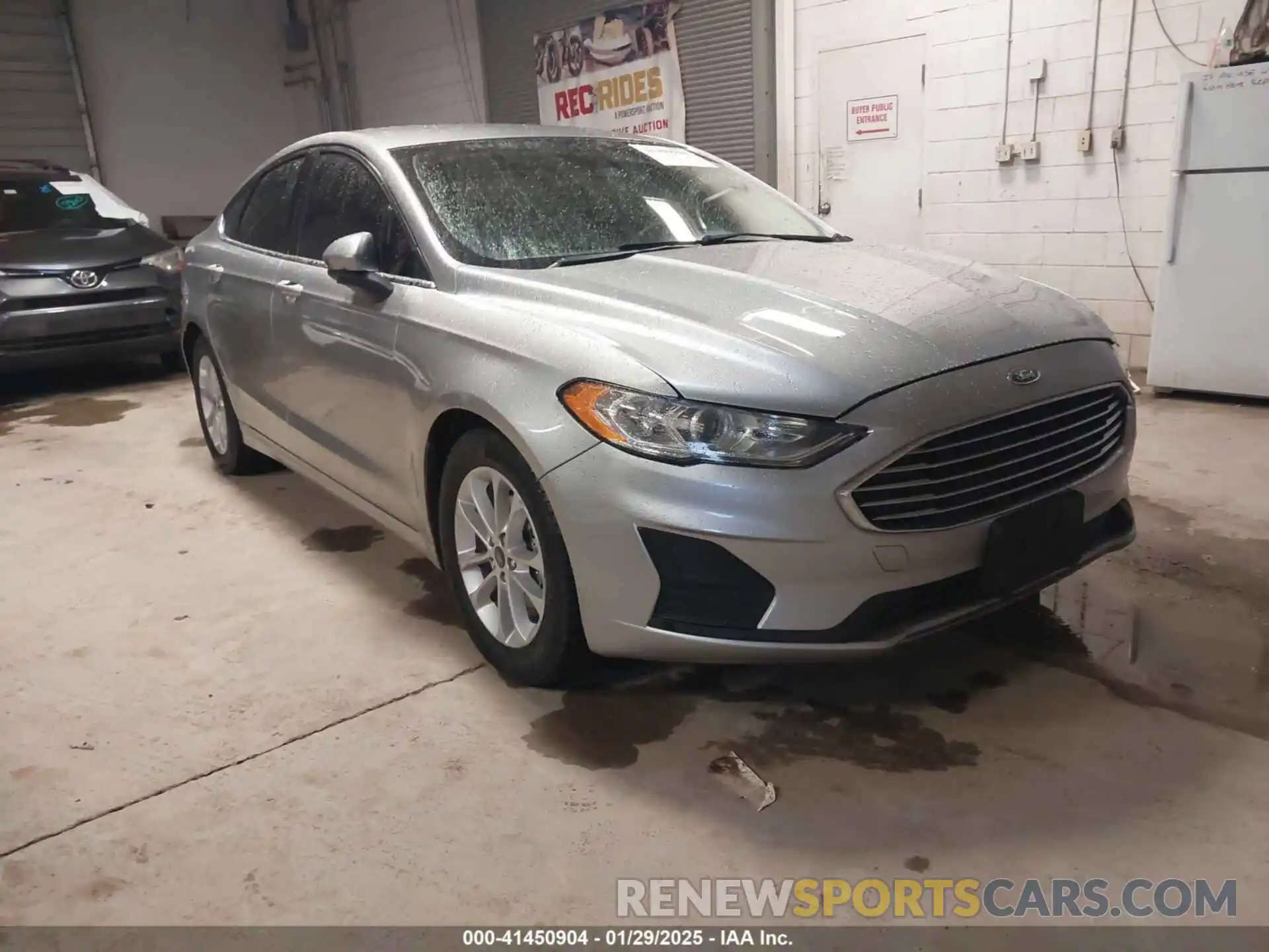 1 Photograph of a damaged car 3FA6P0HD6LR111613 FORD FUSION 2020