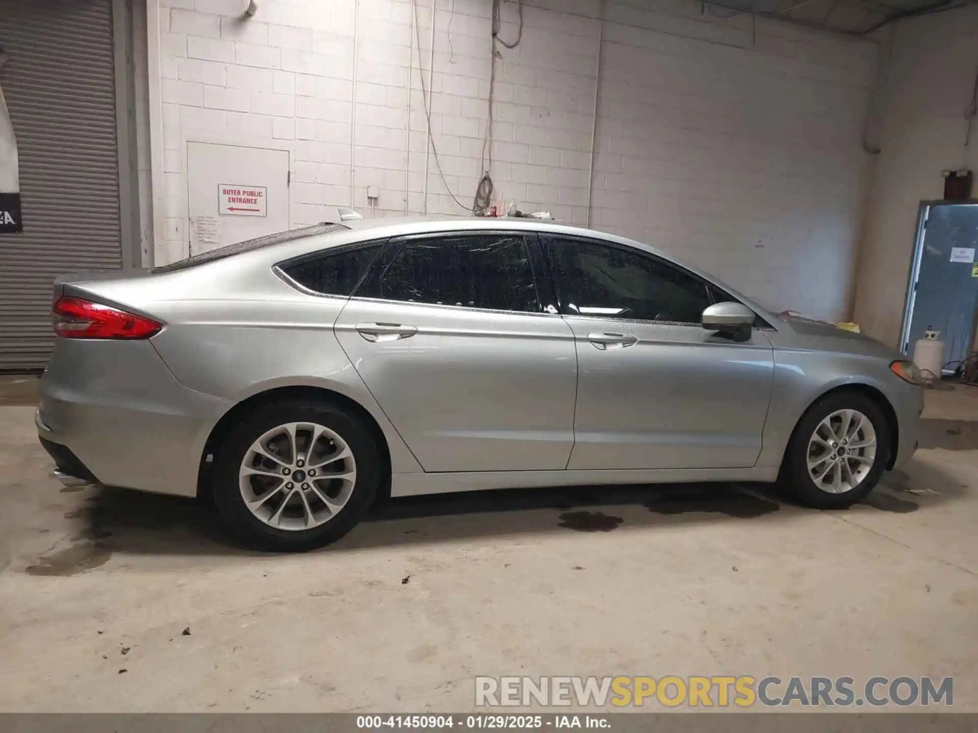 13 Photograph of a damaged car 3FA6P0HD6LR111613 FORD FUSION 2020