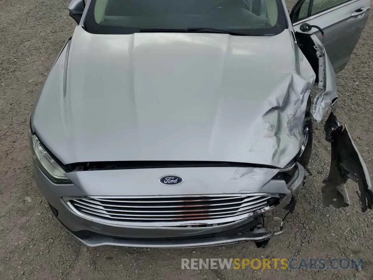 13 Photograph of a damaged car 3FA6P0HD6LR122367 FORD FUSION 2020