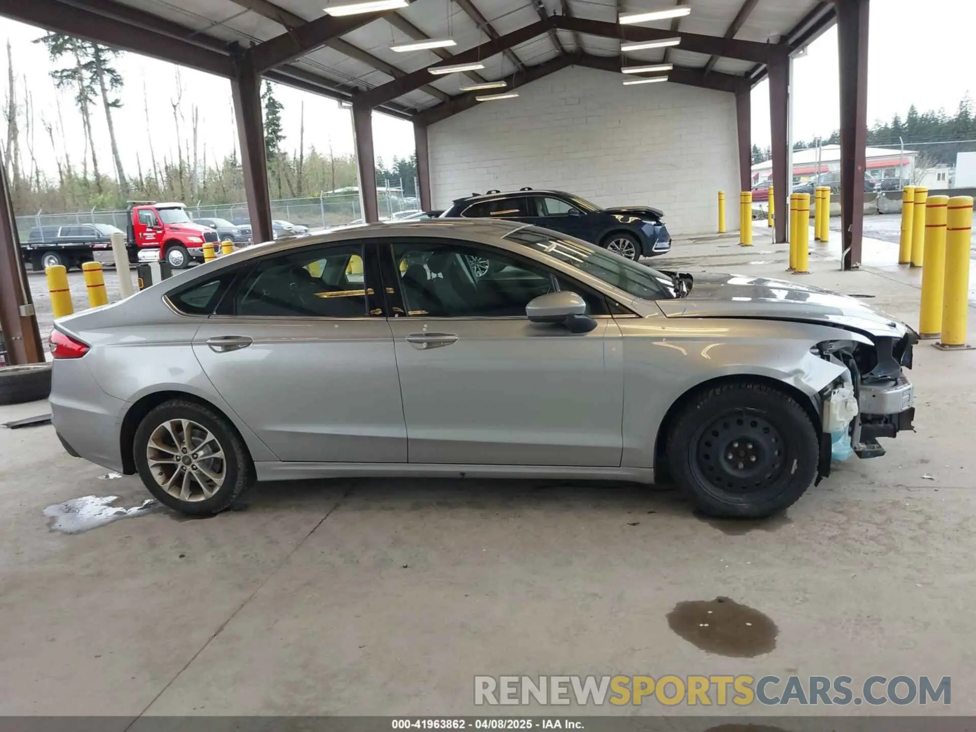 14 Photograph of a damaged car 3FA6P0HD6LR122451 FORD FUSION 2020