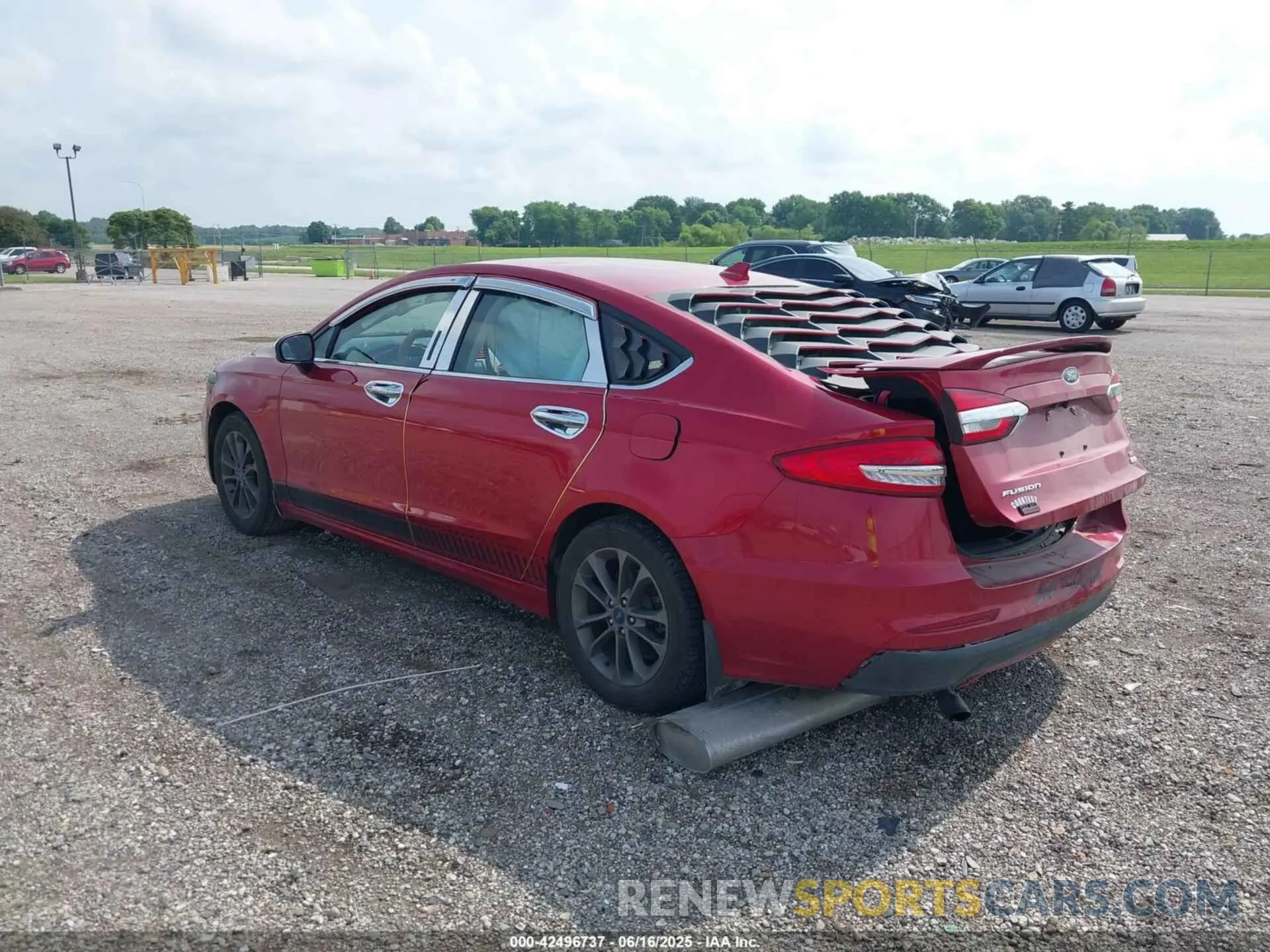 3 Photograph of a damaged car 3FA6P0HD6LR123325 FORD FUSION 2020