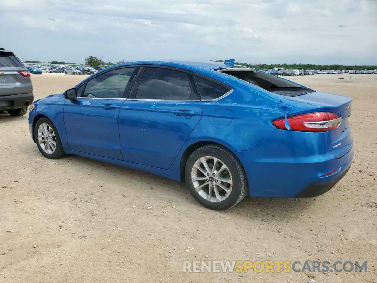2 Photograph of a damaged car 3FA6P0HD6LR136320 FORD FUSION 2020