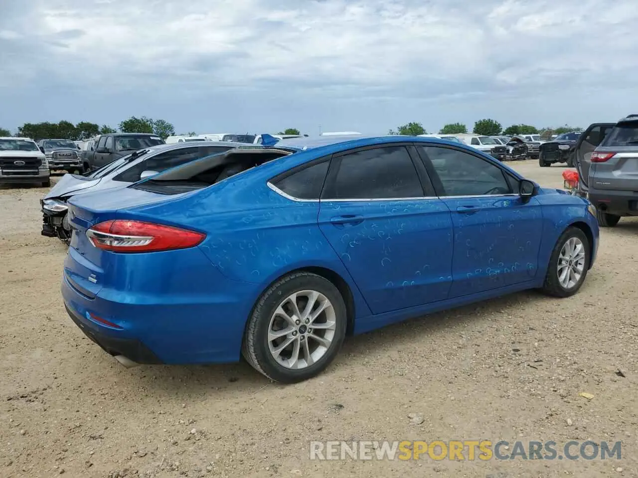 3 Photograph of a damaged car 3FA6P0HD6LR136320 FORD FUSION 2020