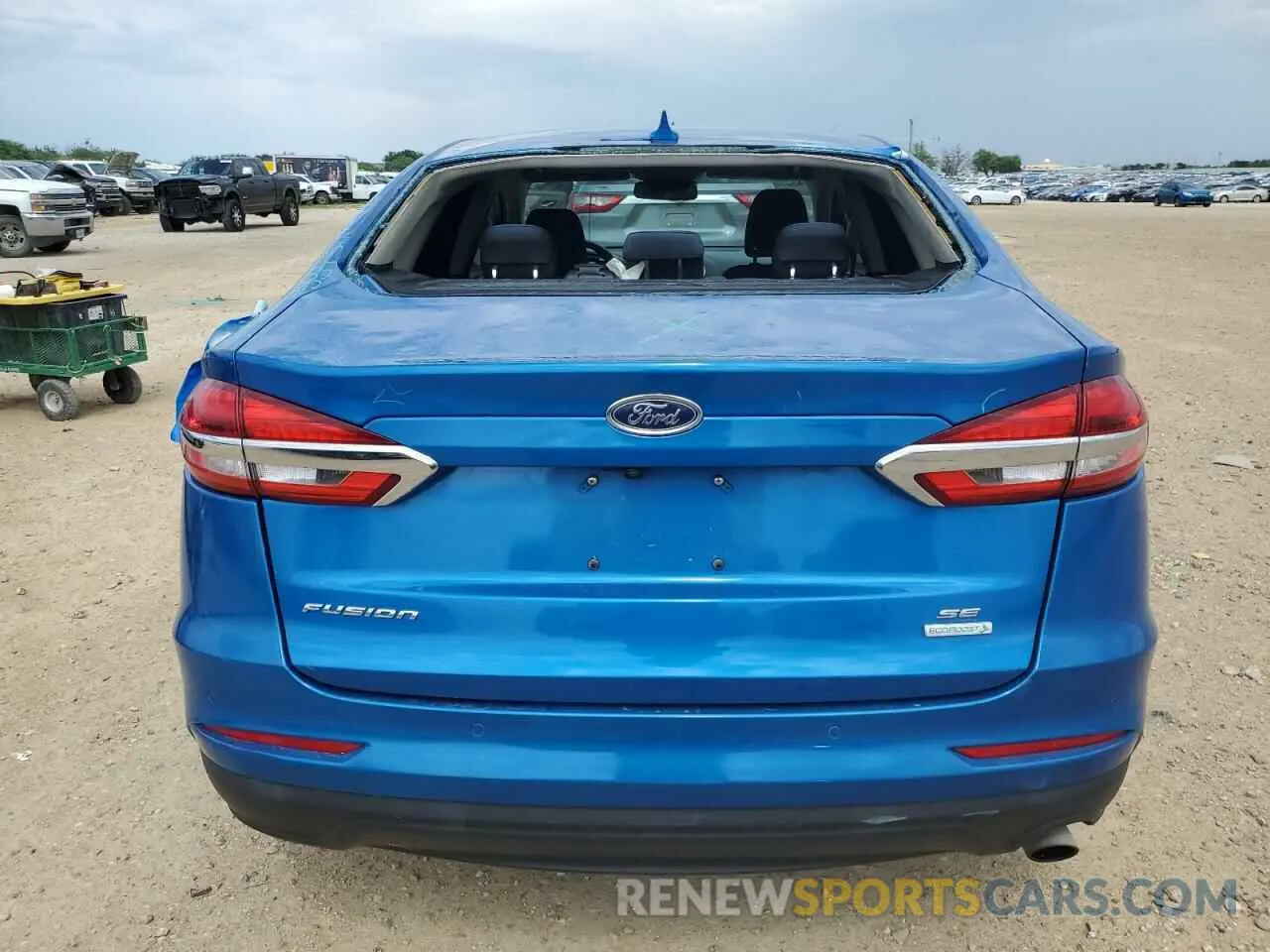 6 Photograph of a damaged car 3FA6P0HD6LR136320 FORD FUSION 2020