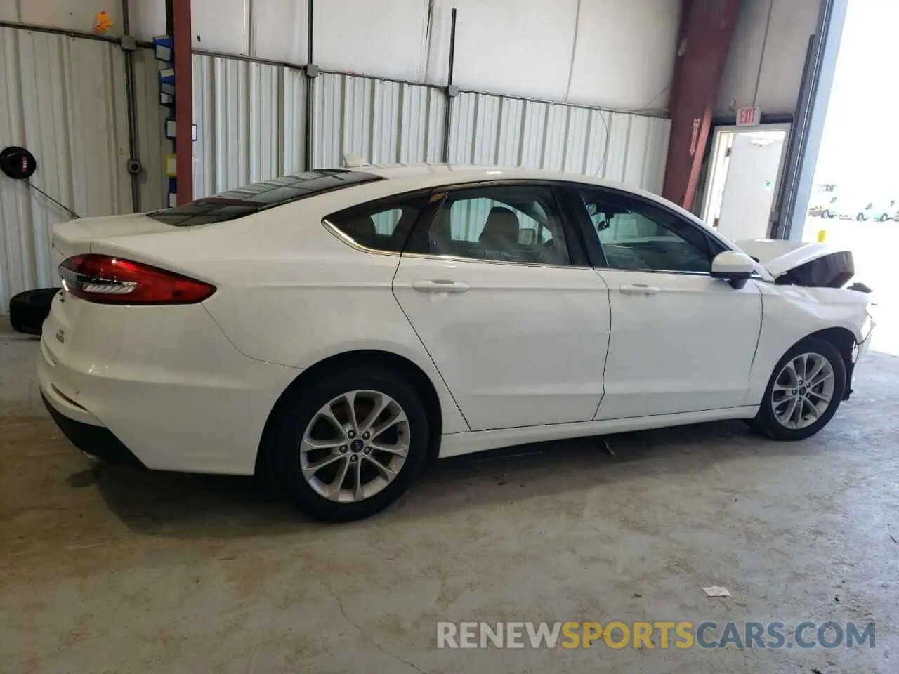 3 Photograph of a damaged car 3FA6P0HD6LR166207 FORD FUSION 2020