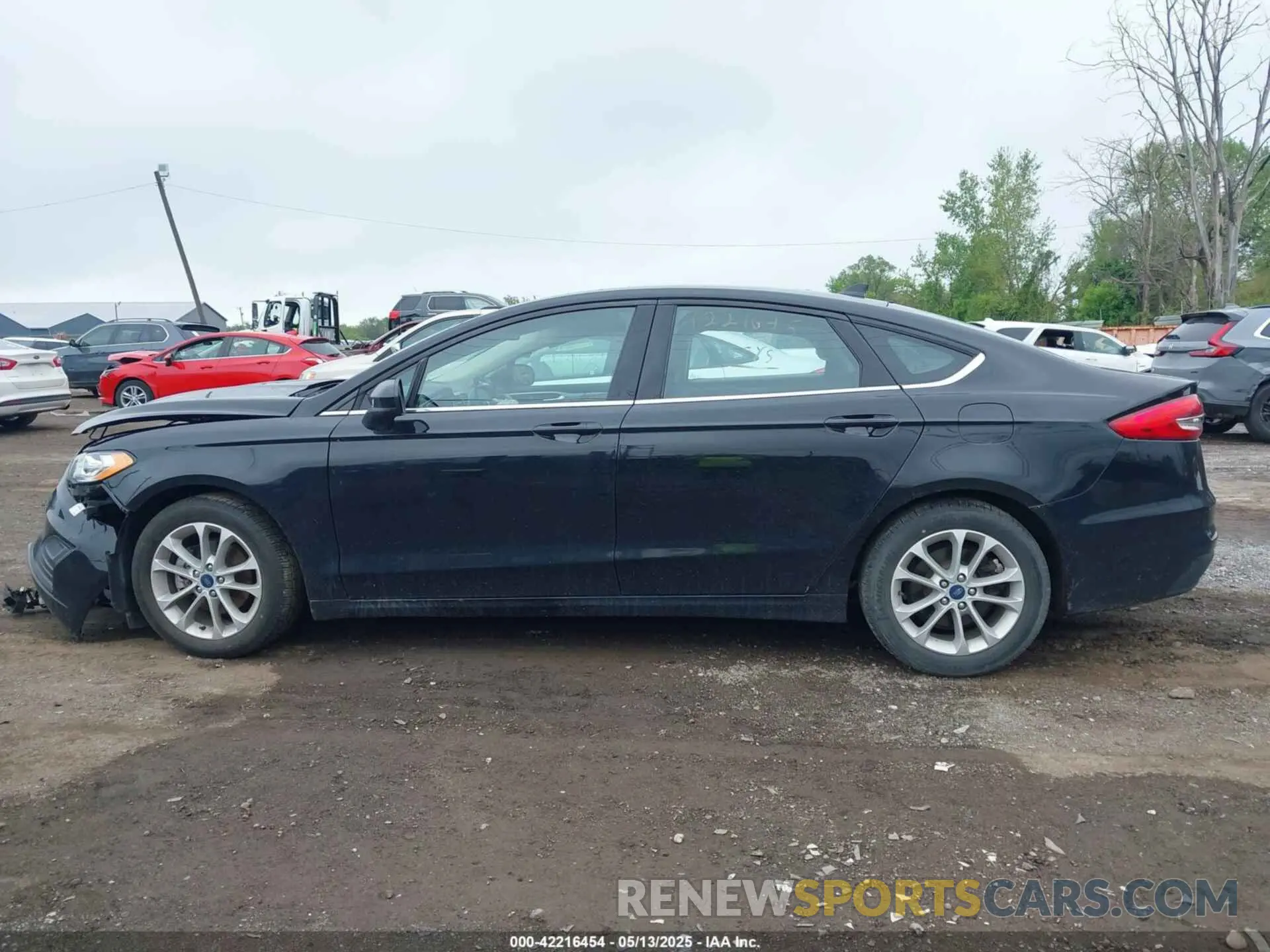 14 Photograph of a damaged car 3FA6P0HD6LR179412 FORD FUSION 2020