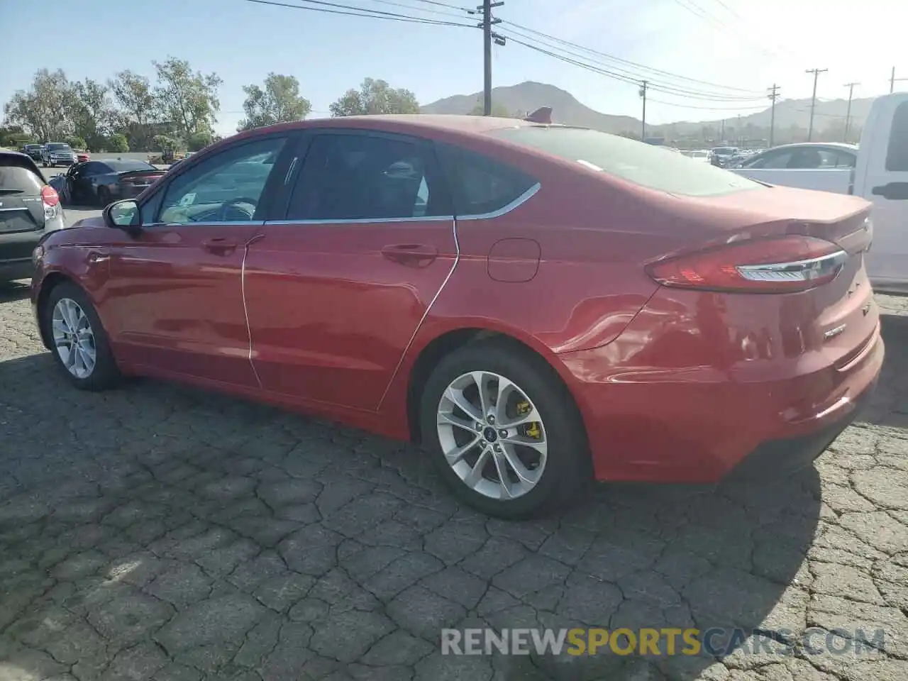 2 Photograph of a damaged car 3FA6P0HD6LR188661 FORD FUSION 2020