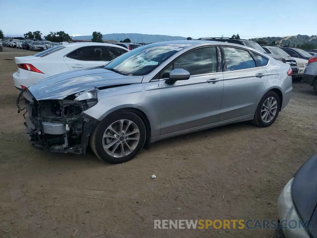 1 Photograph of a damaged car 3FA6P0HD6LR199675 FORD FUSION 2020