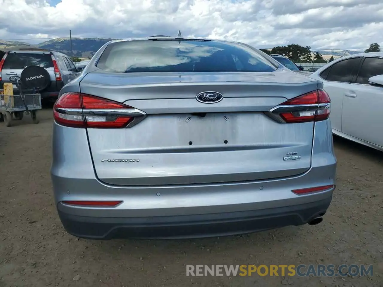 6 Photograph of a damaged car 3FA6P0HD6LR199675 FORD FUSION 2020