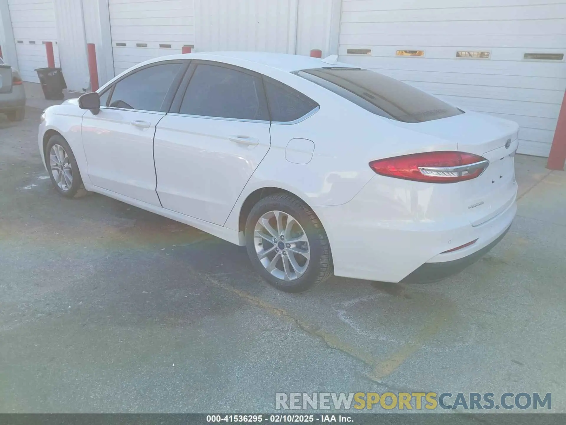 3 Photograph of a damaged car 3FA6P0HD6LR214403 FORD FUSION 2020