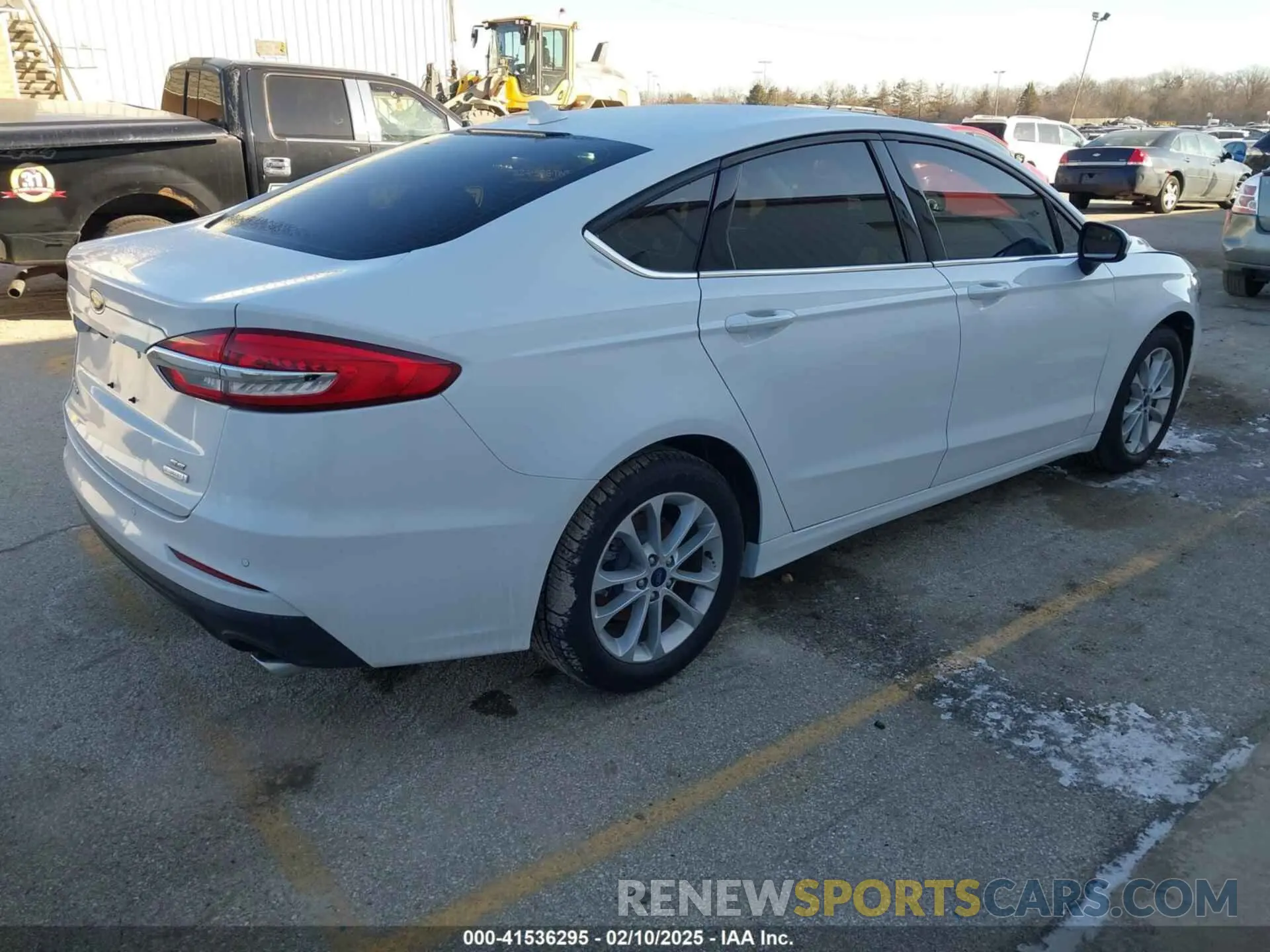 4 Photograph of a damaged car 3FA6P0HD6LR214403 FORD FUSION 2020