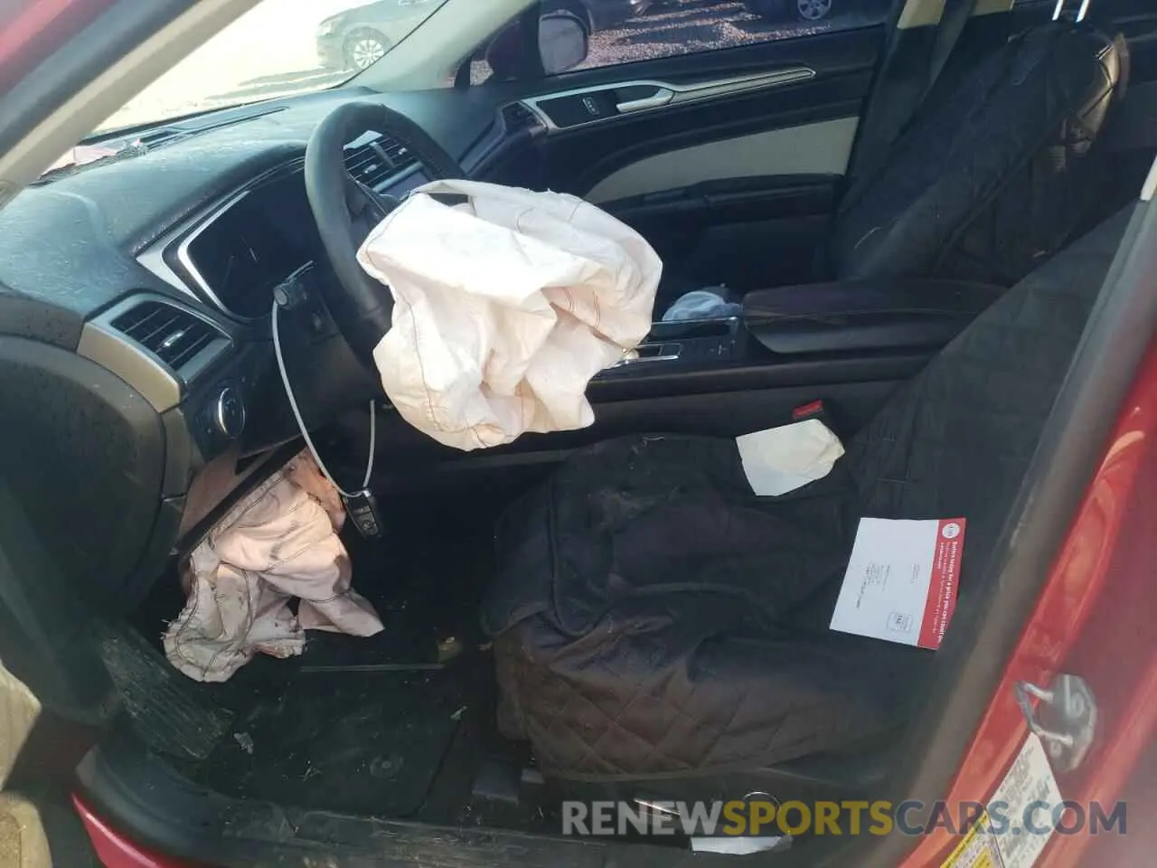 7 Photograph of a damaged car 3FA6P0HD6LR224395 FORD FUSION 2020