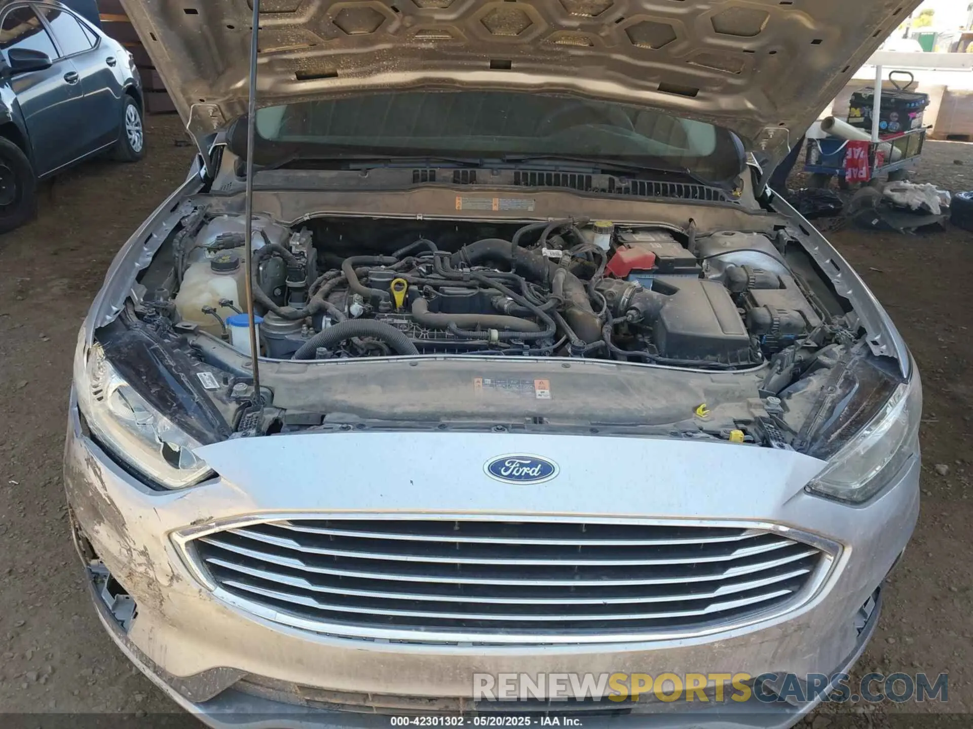 10 Photograph of a damaged car 3FA6P0HD6LR226325 FORD FUSION 2020