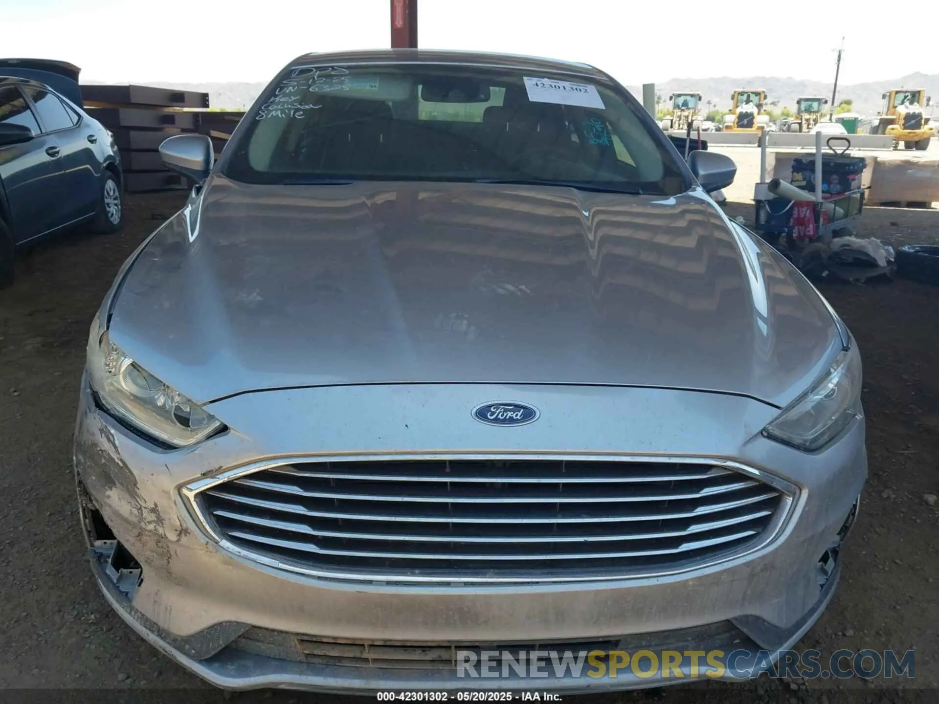 12 Photograph of a damaged car 3FA6P0HD6LR226325 FORD FUSION 2020