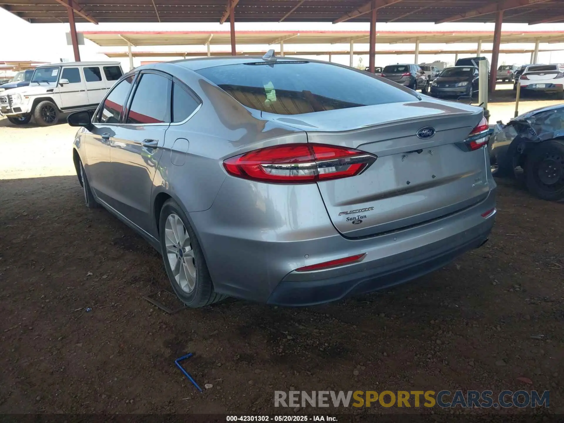 3 Photograph of a damaged car 3FA6P0HD6LR226325 FORD FUSION 2020