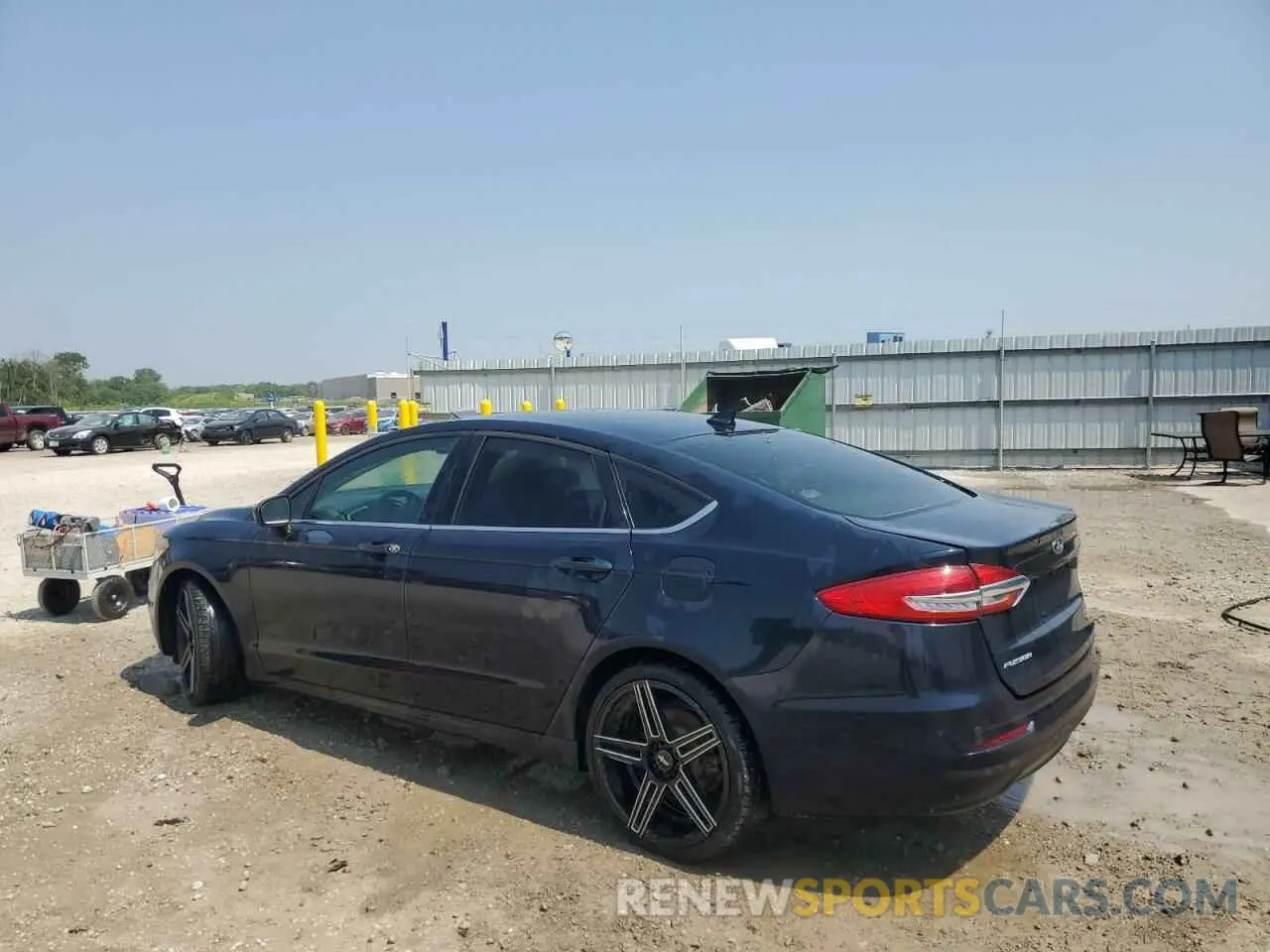 2 Photograph of a damaged car 3FA6P0HD6LR228317 FORD FUSION 2020