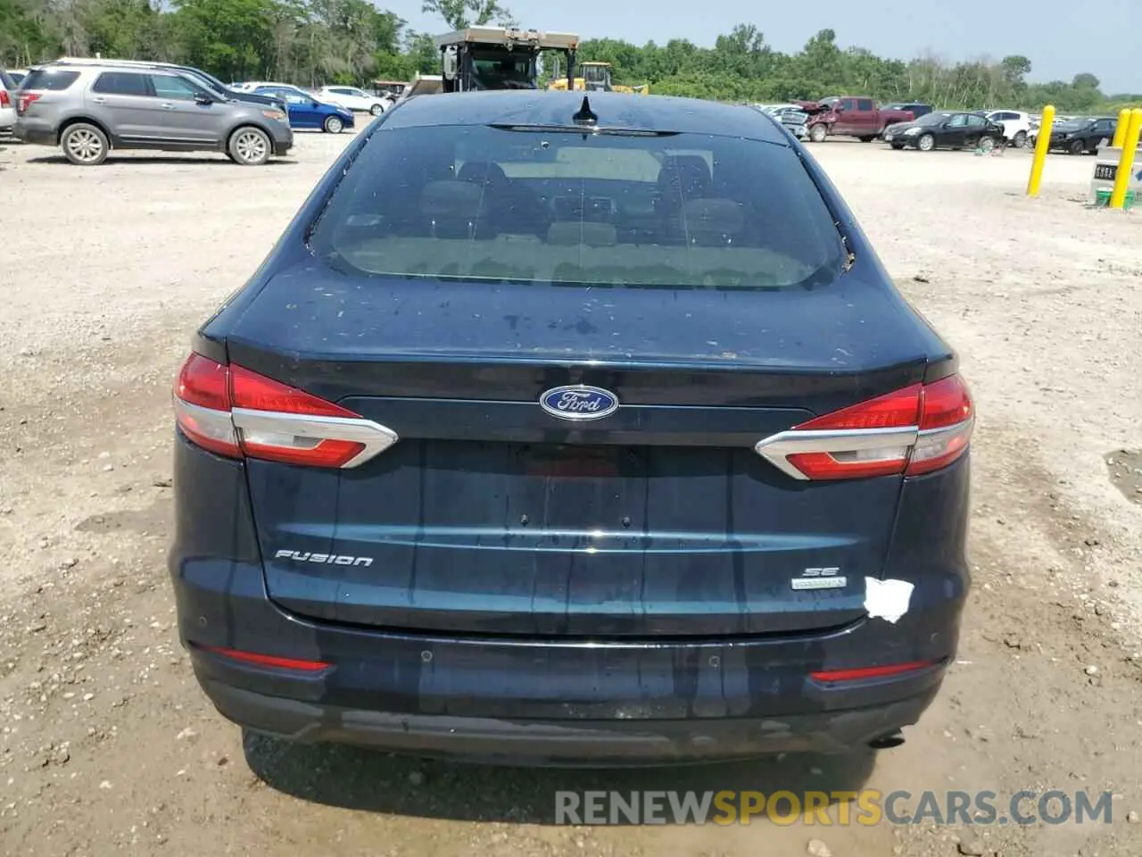 6 Photograph of a damaged car 3FA6P0HD6LR228317 FORD FUSION 2020