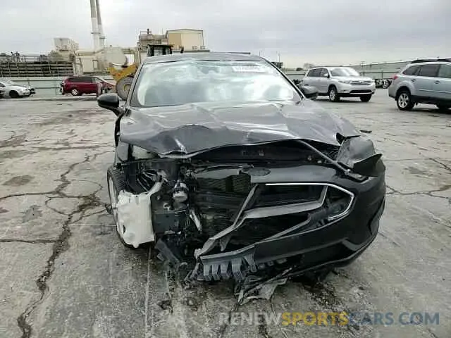 10 Photograph of a damaged car 3FA6P0HD6LR246512 FORD FUSION 2020