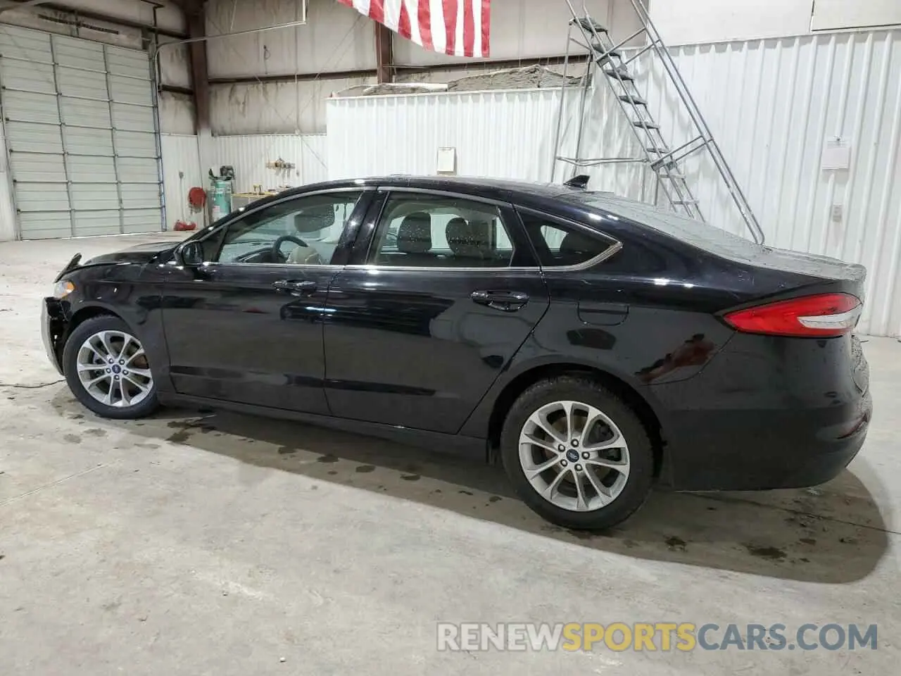2 Photograph of a damaged car 3FA6P0HD6LR246512 FORD FUSION 2020