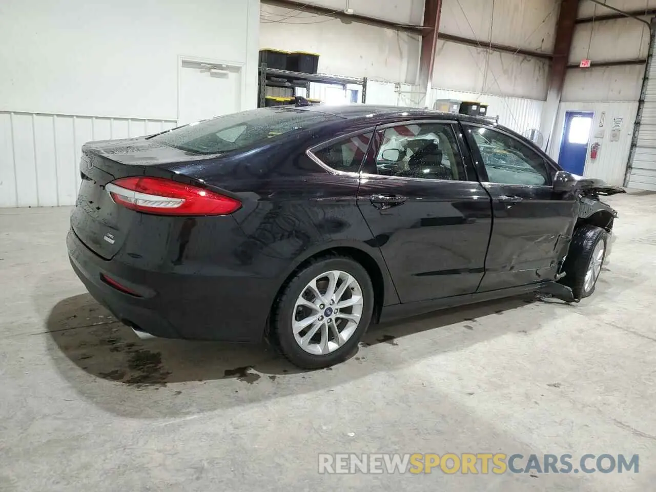 3 Photograph of a damaged car 3FA6P0HD6LR246512 FORD FUSION 2020