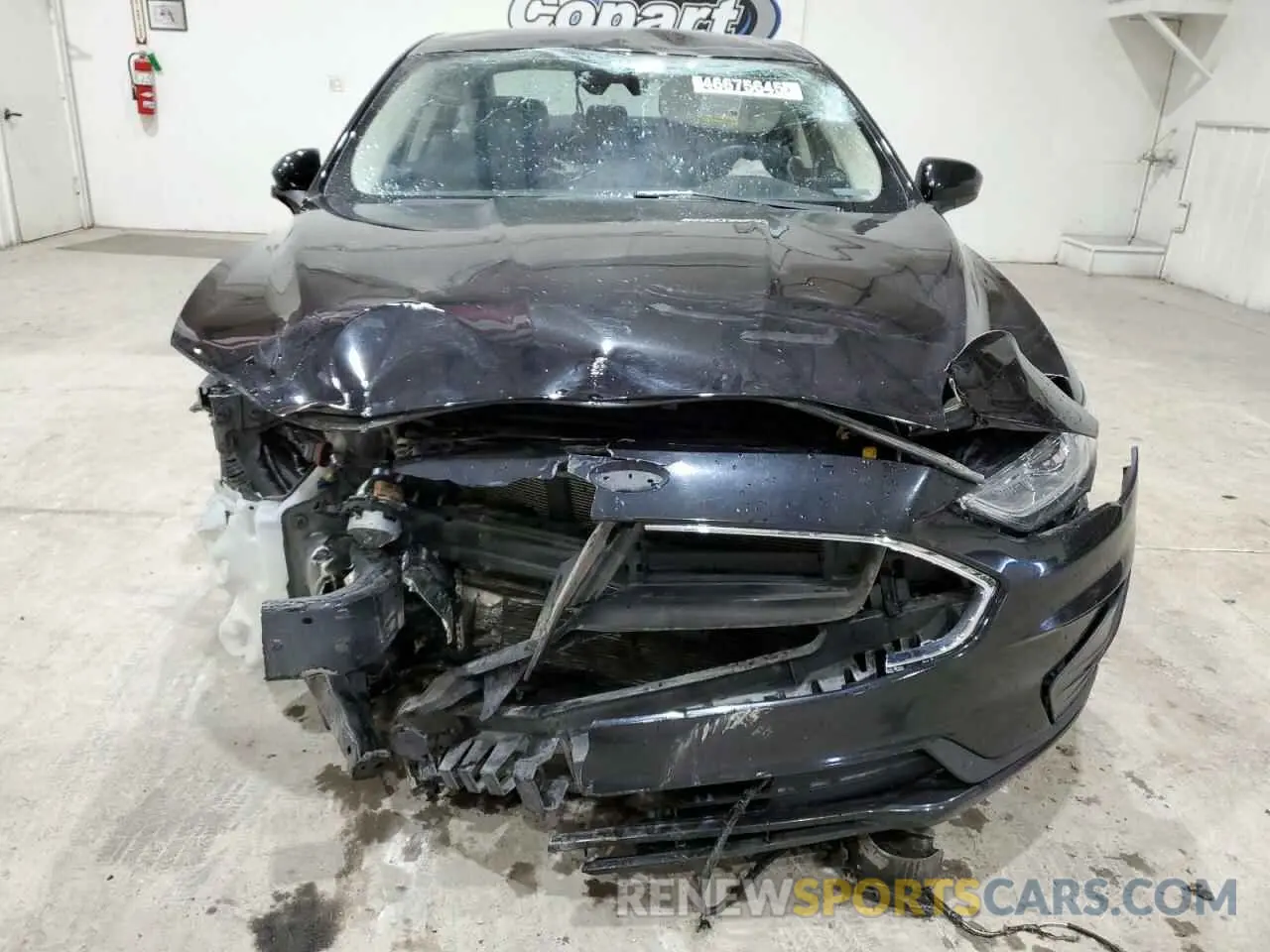 5 Photograph of a damaged car 3FA6P0HD6LR246512 FORD FUSION 2020