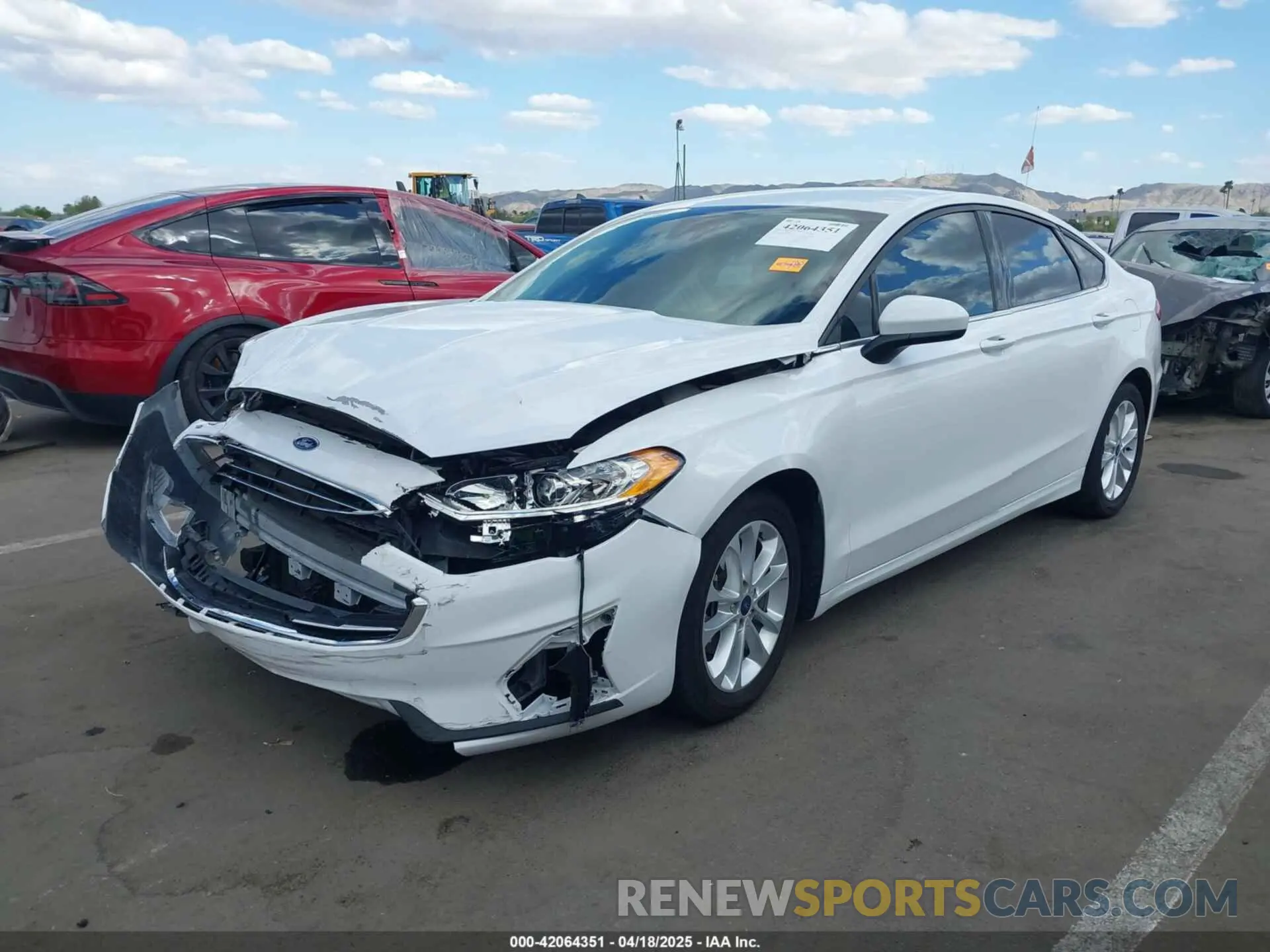 2 Photograph of a damaged car 3FA6P0HD6LR252987 FORD FUSION 2020