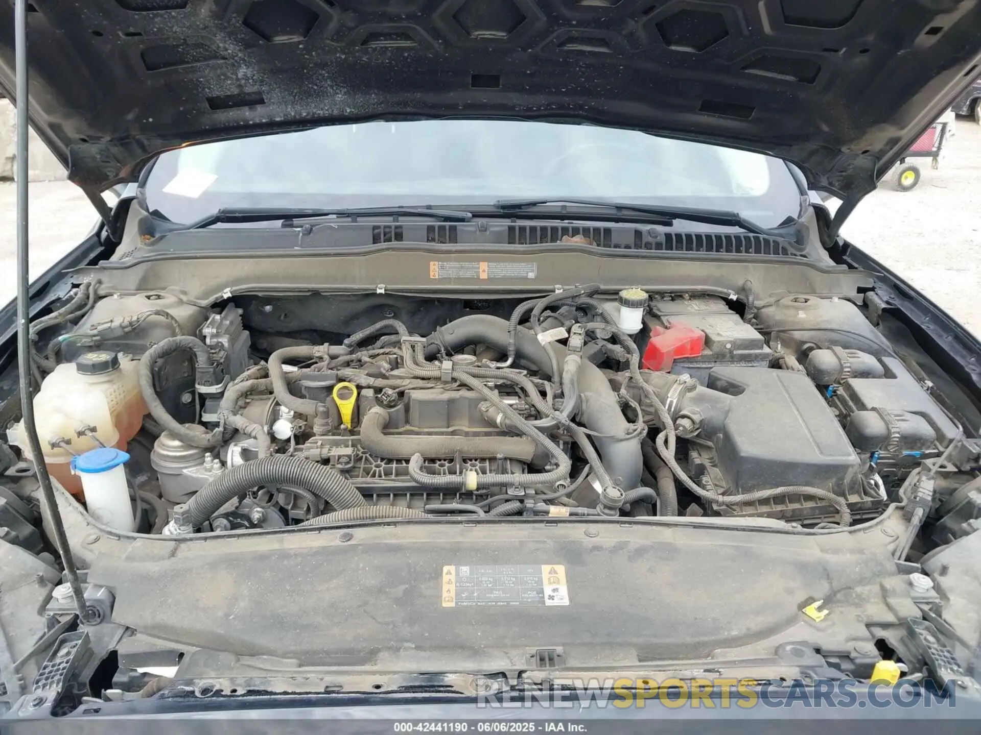 10 Photograph of a damaged car 3FA6P0HD6LR260717 FORD FUSION 2020