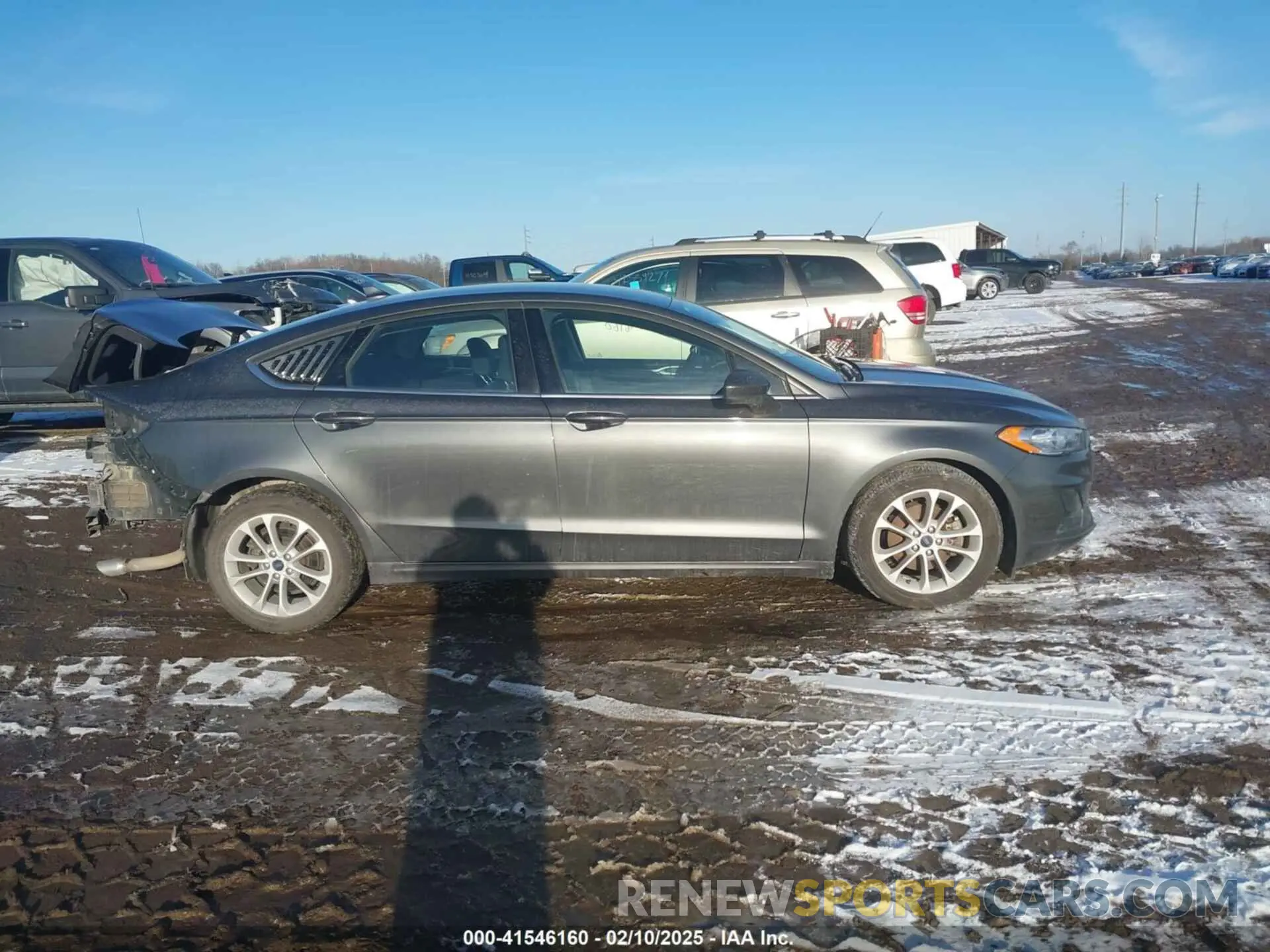 14 Photograph of a damaged car 3FA6P0HD7LR109496 FORD FUSION 2020