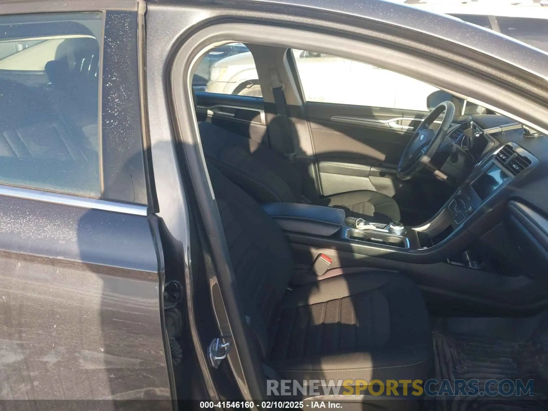 5 Photograph of a damaged car 3FA6P0HD7LR109496 FORD FUSION 2020